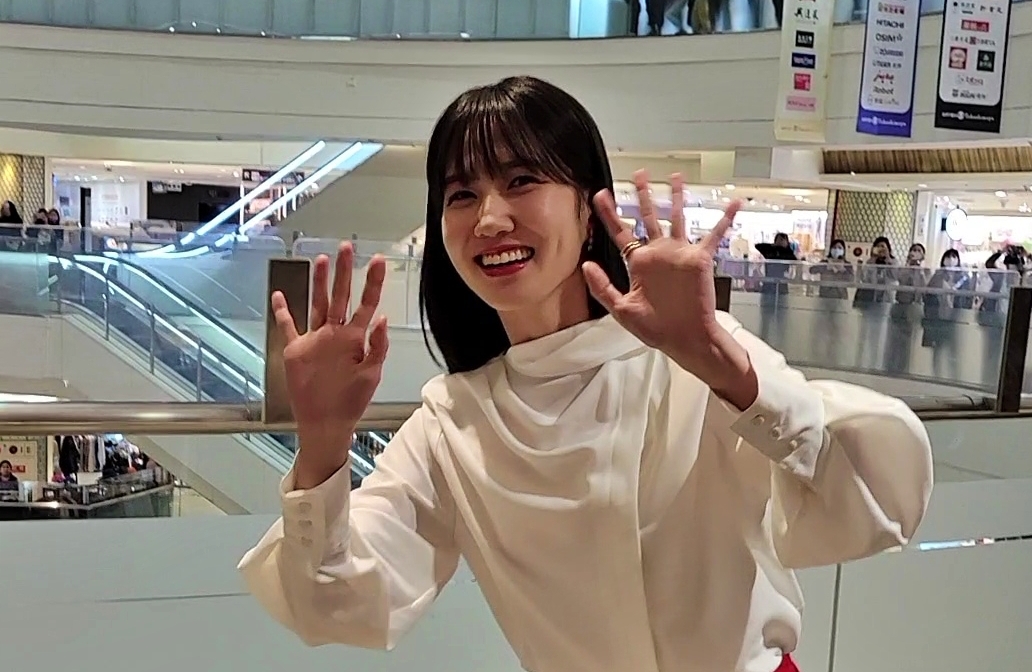 朴恩斌得知《無人島DIVA》在台灣Netflix排行第一超開心，用中文露出大滿足表情說：「很好！」