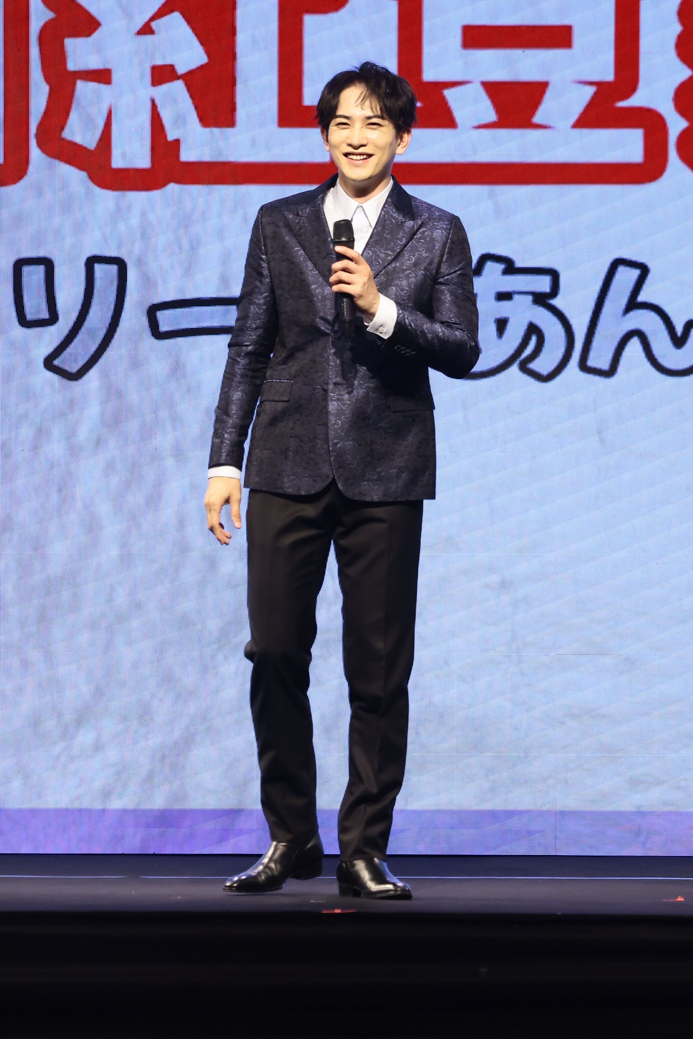 町田啓太對粉絲們提問有問必答，自爆在台灣一直進食中，最喜歡講一句話：「好飽啊！」（LDH 愛夢悅提供）