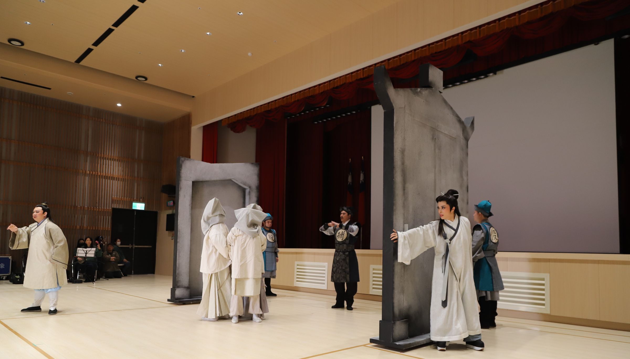 《冒壁鬼》將在3月23日、24日於台灣戲曲中心小表演廳連續公演2場,演出票券已索取一空。(法務部法制司提供)