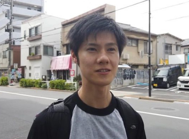知名AV男優藍井優太投身拍攝AV 10年，依舊未領到最高等級片酬。（翻攝IG@_yuta.aoi_）