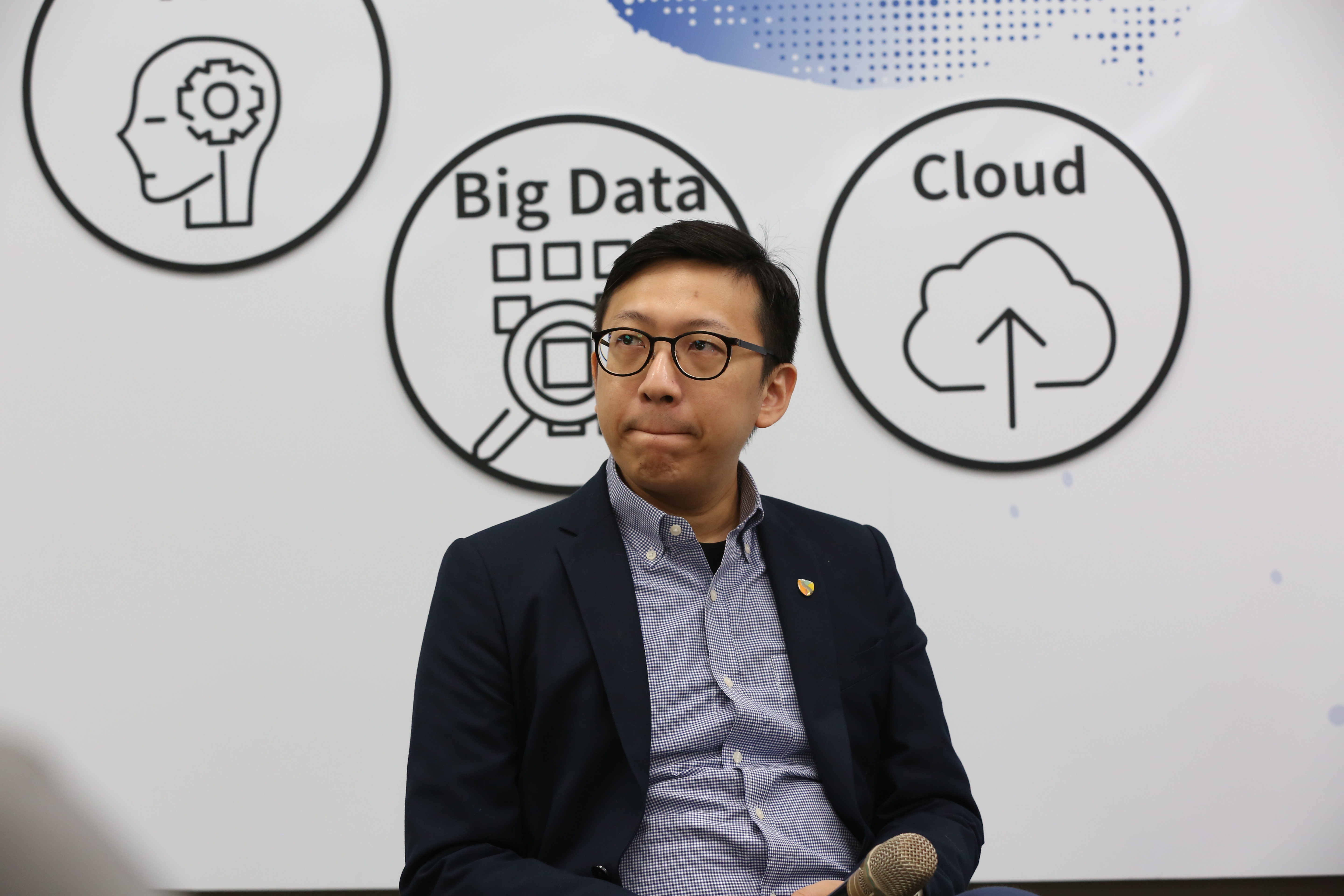 自稱「科技立委」「寶博士」的國民黨立委葛如鈞，昨天被抓包使用AI助理來回應threads網友留言。（本刊資料照）