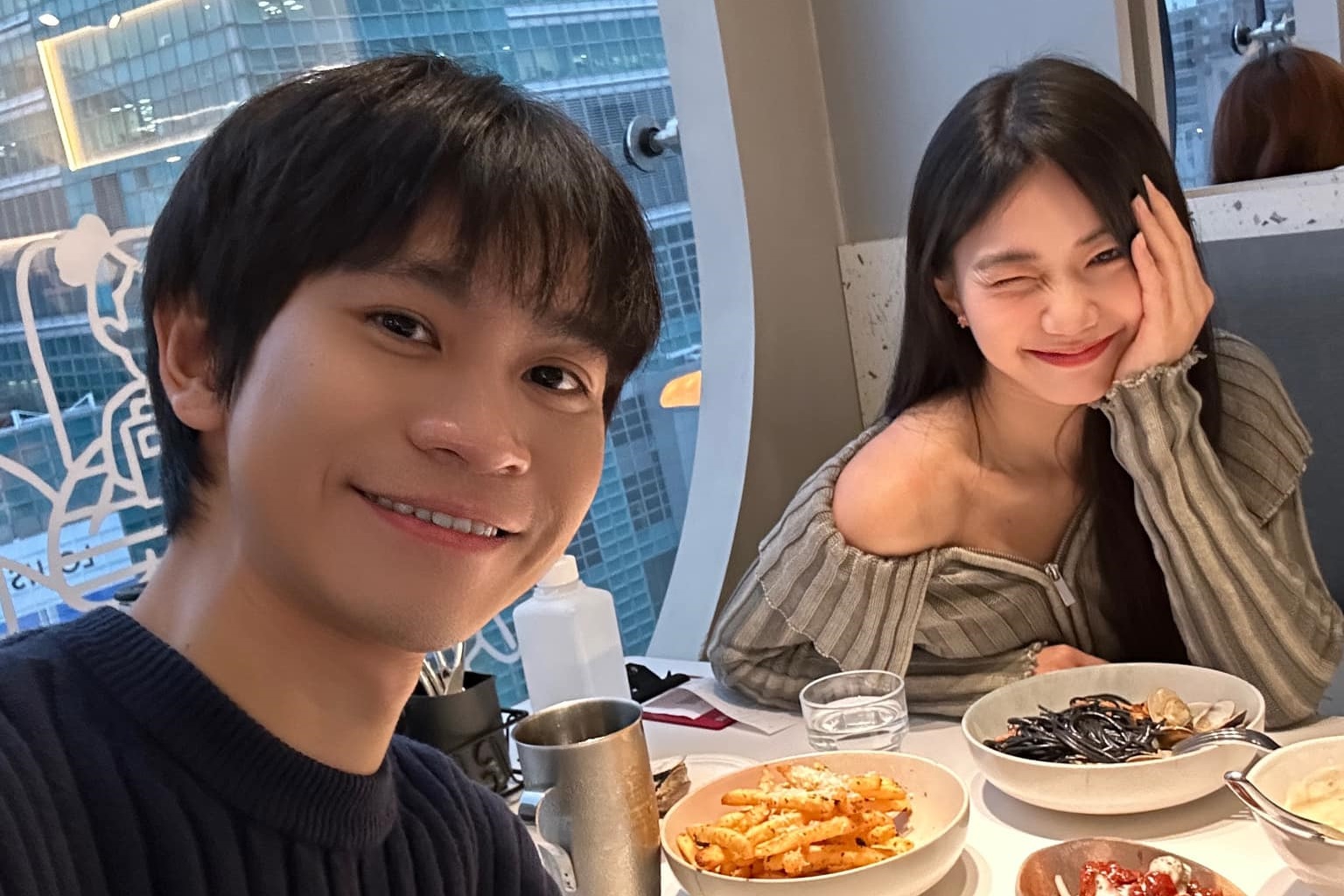 Andy控訴前女友家寧母女，將他排除頻道營運外，剝奪股權收益等權益，將公司整碗端走。（翻攝自眾量級 CROWD臉書）