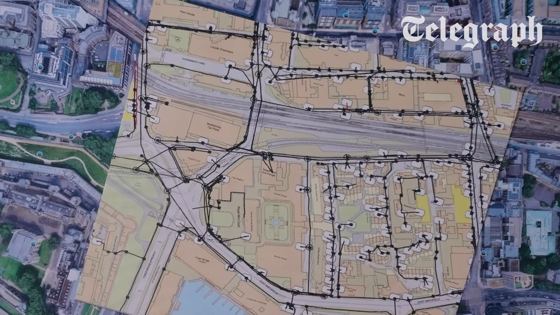 英媒披露疑似未遮蔽的中國倫敦新使館設計圖，地下空間規模龐大，緊鄰金融與網路關鍵設施，引發國安疑慮。（翻攝自YouTube/The Telegraph）