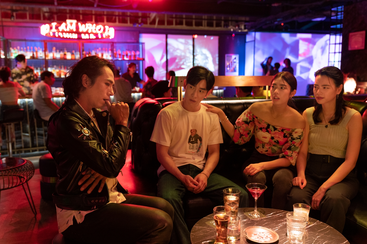 《妮波自由式》標榜是為現代男女量身打造的紓壓愛情性喜劇。（紅杉娛樂提供）