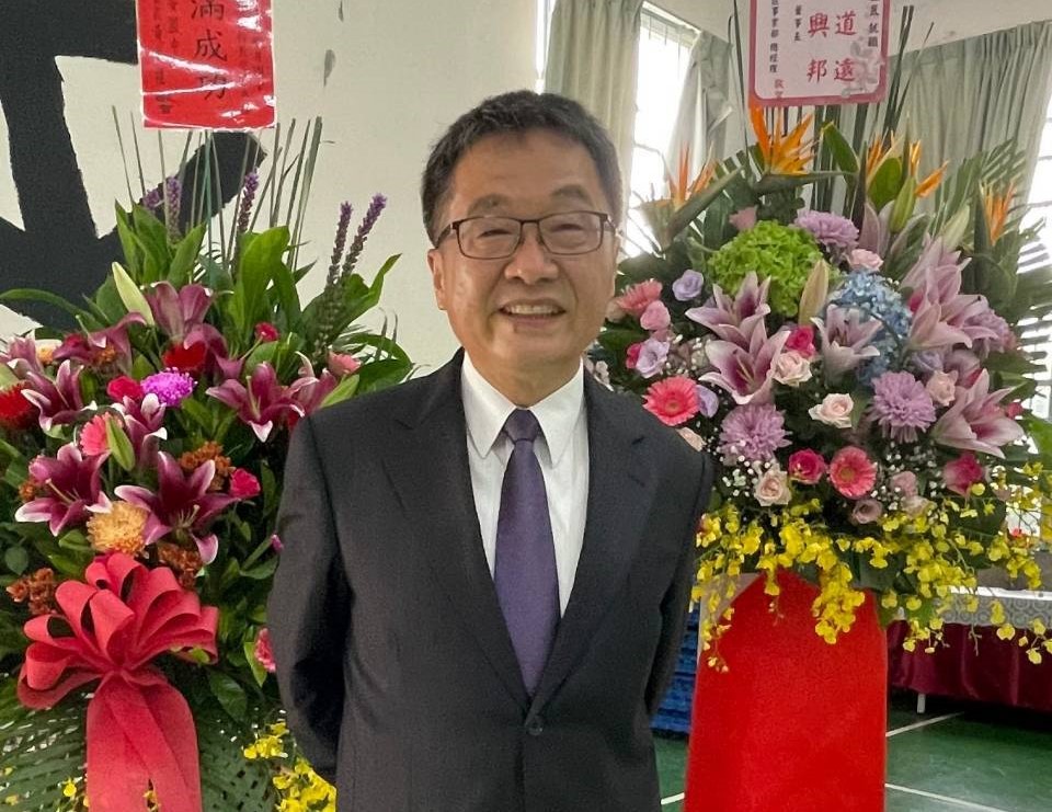 龍井國中校長國立民遭控縱容恐龍家長羞辱教師。（讀者提供）