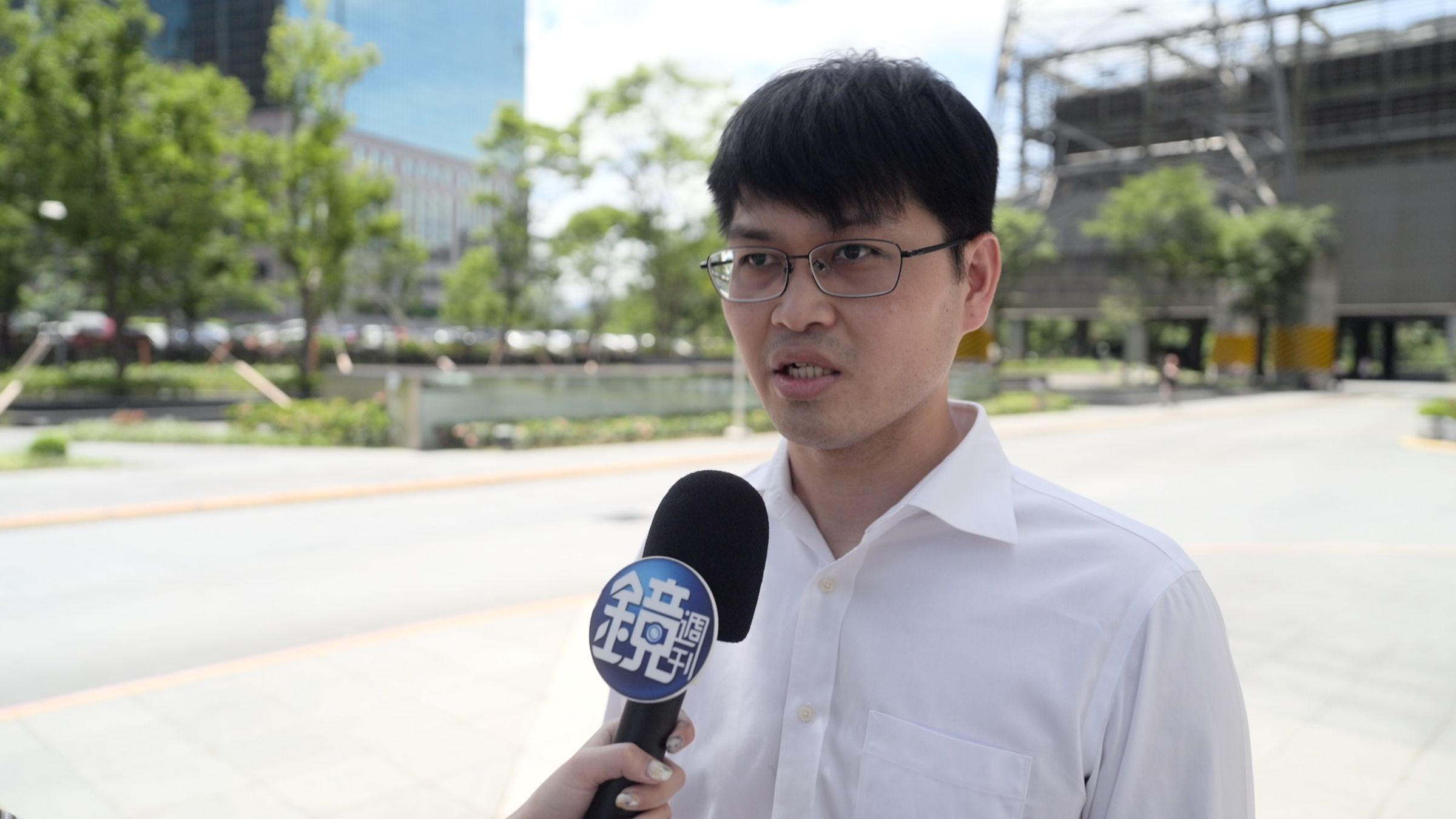 街訪工程師伍先生分享,過去在新竹承受高壓步調,如今搬到苗栗高鐵站附近後,不僅享有比租金更低的房貸與兩倍大的居住空間,通勤僅需11分鐘,生活也輕鬆自在許多。