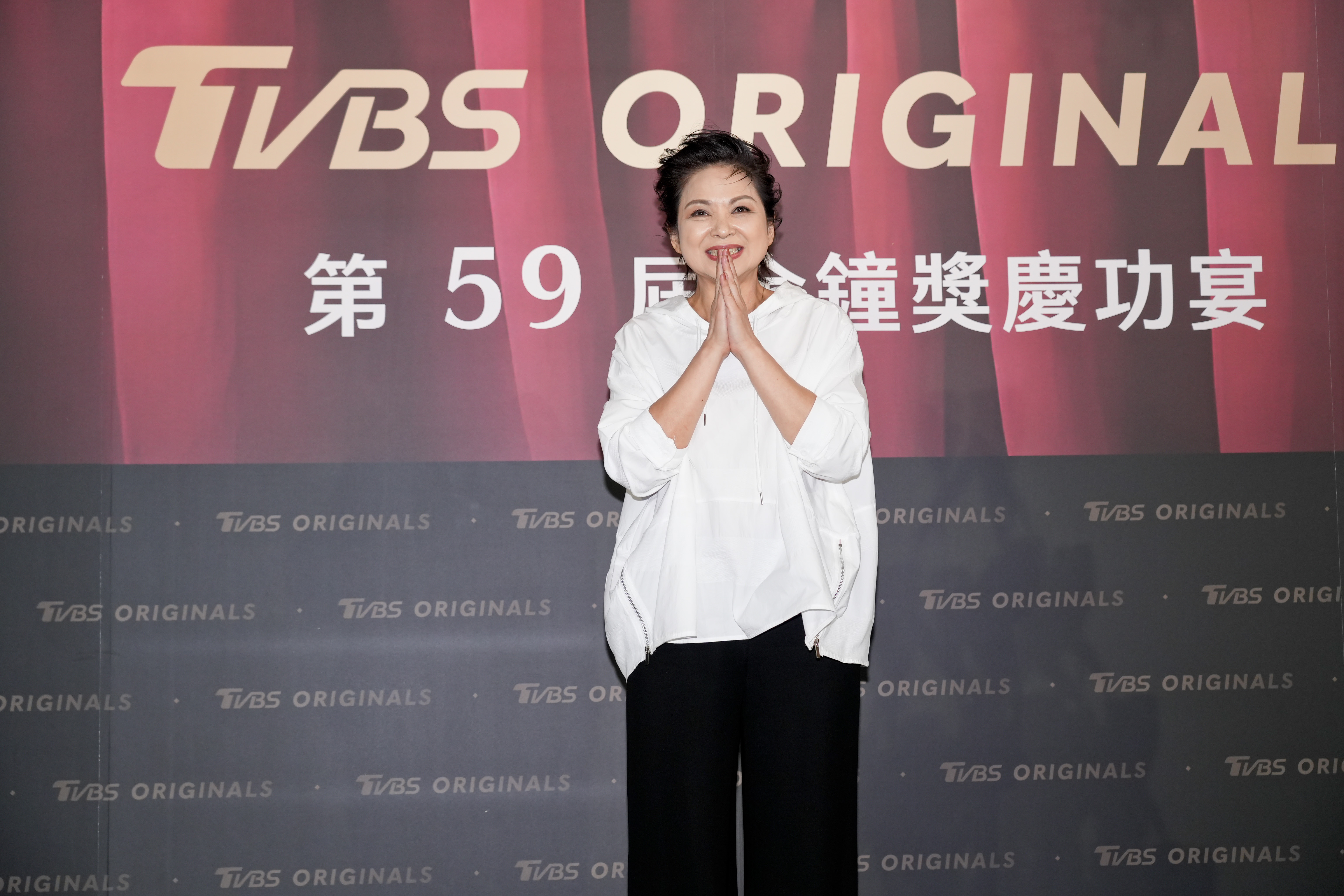 楊貴媚時隔25年再奪視后，感嘆資深演員處境。
