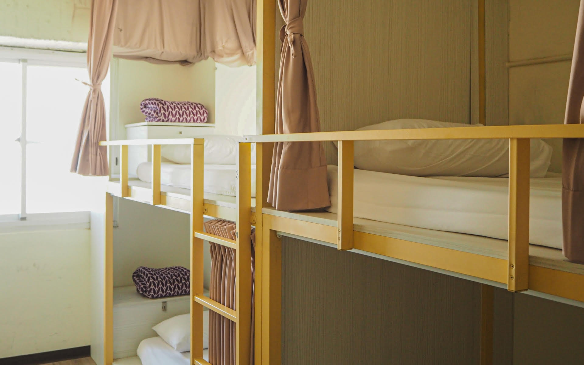 一名女大生深夜臨時在宿舍產子，嚇壞室友。（示意圖，photoAC）