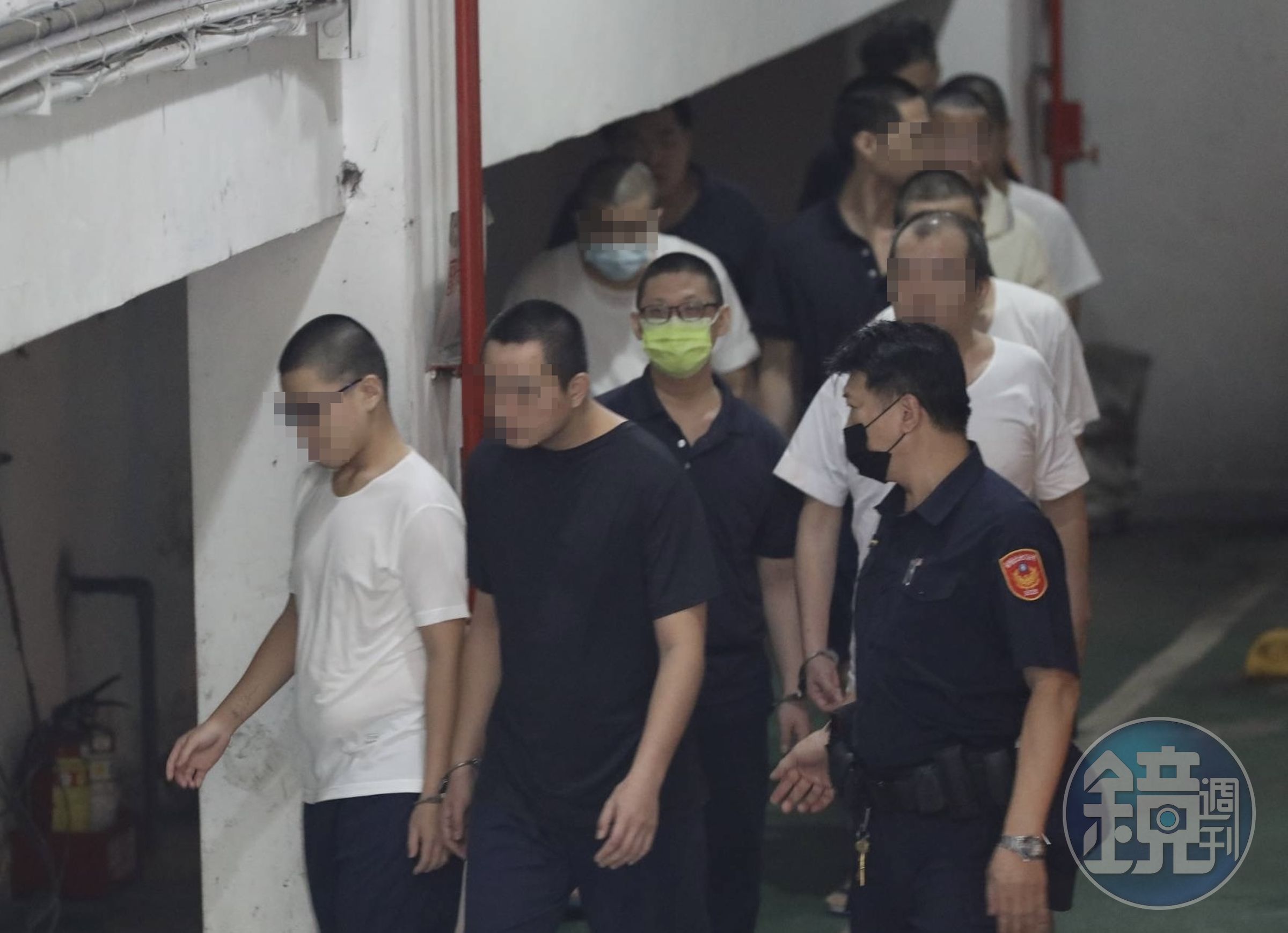 台北幼兒園狼師毛畯珅(綠色口罩者)今出庭聽判。