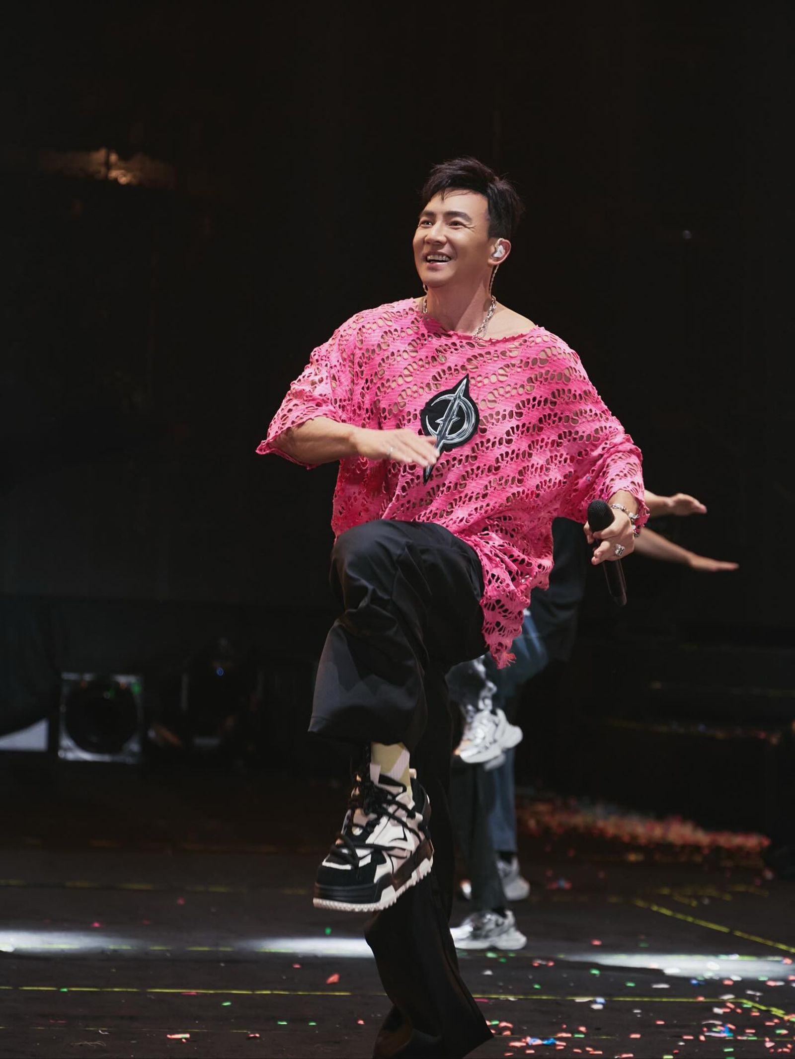 劉畊宏曾投資「密斯特杰」餐飲公司,因資金周轉不靈爆出糾紛。(翻攝自劉畊宏臉書)