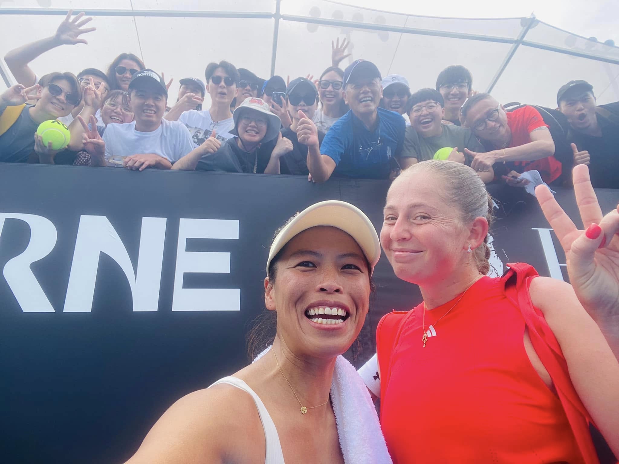 謝淑薇澳網女雙闖進8強，力拚衛冕。（翻攝臉書Su-Wei Hsieh 夢遊寫真人謝淑薇）