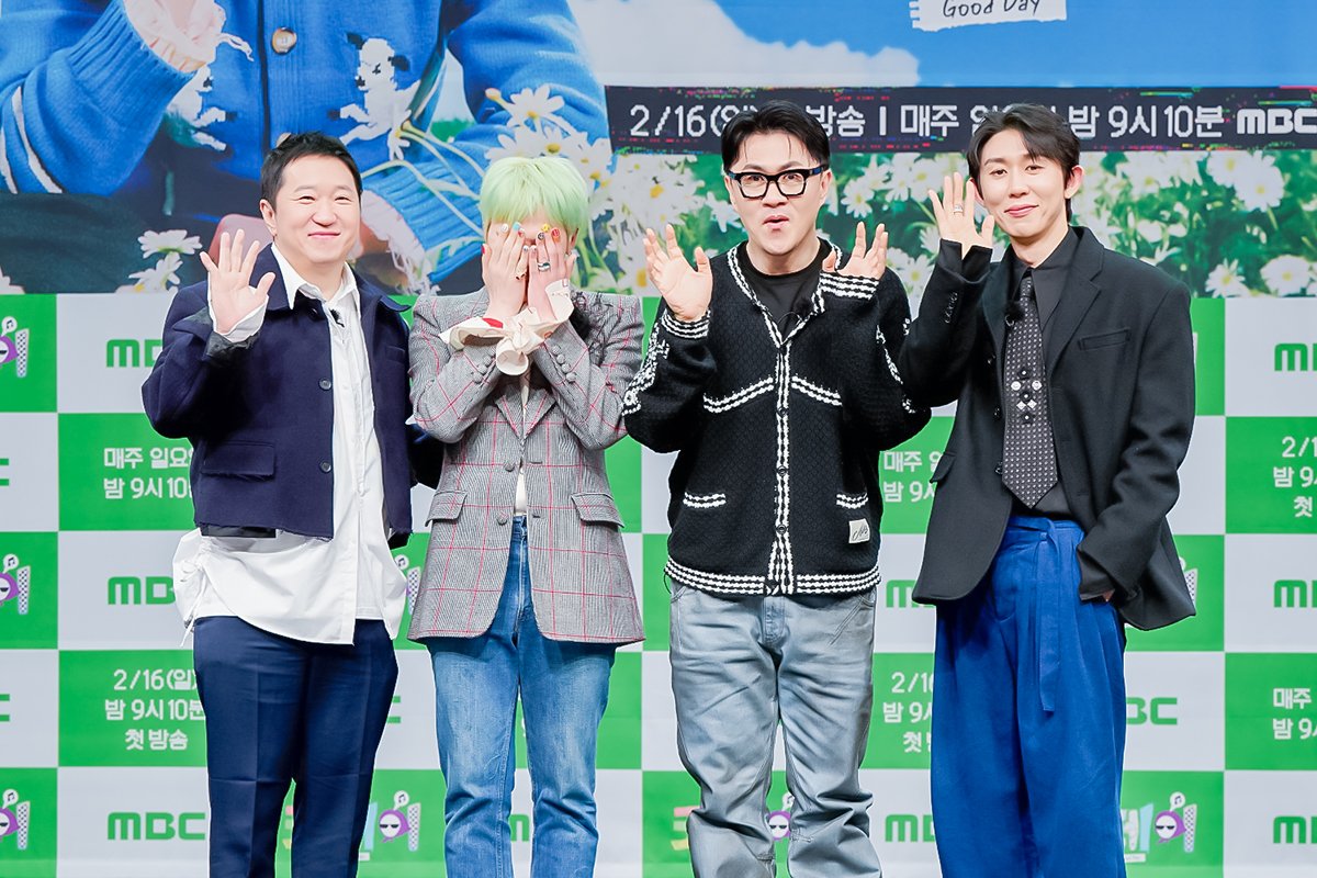 GD綜藝《GOOD DAY》今（13日）舉辦記者會，鄭亨敦、GD、Defconn與Code Kunst（左到右）齊亮相。（翻攝iMBC X）