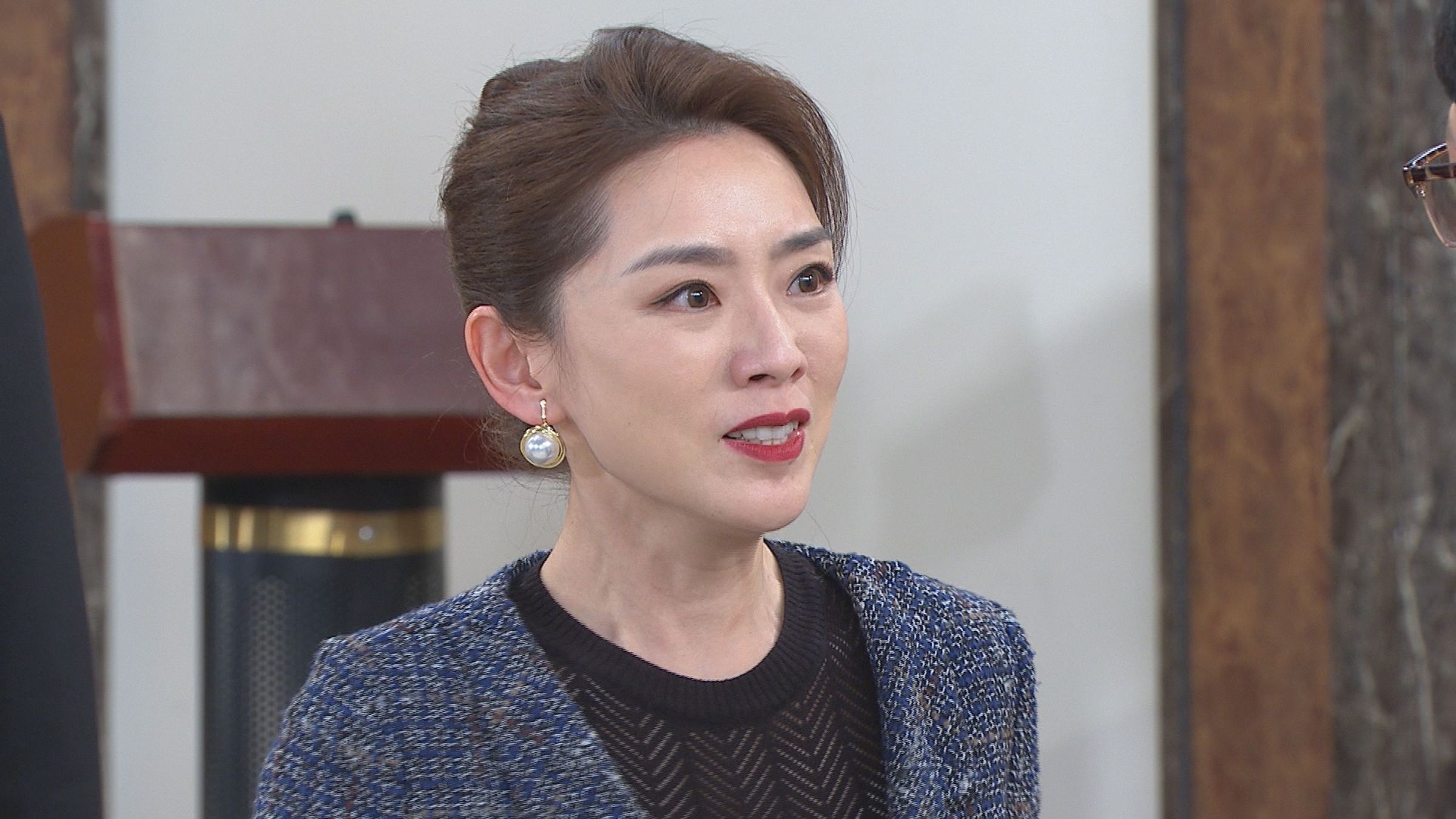 賴芊合開心《愛的榮耀》有兩位帥兒子許仁杰、傅子純。（民視提供）