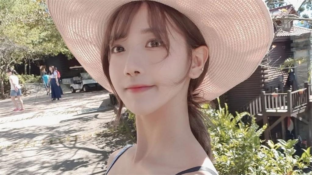 企鵝妹因為收到15萬元台幣抖內，直接將眉毛剃掉。（翻攝自企鵝妹臉書）