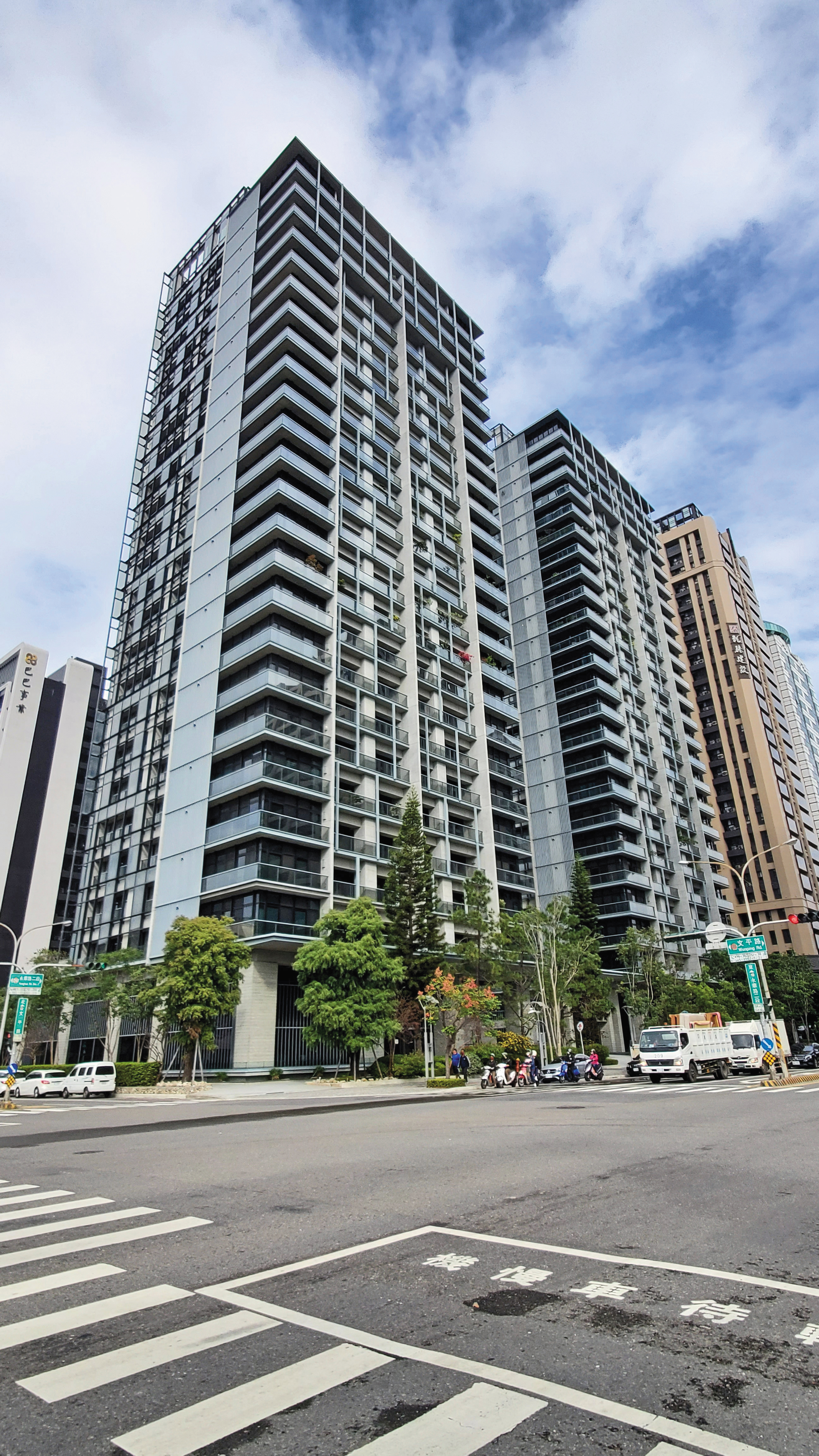 趙建銘悄悄搬離與陳幸妤同住的家後，入住附近新房。