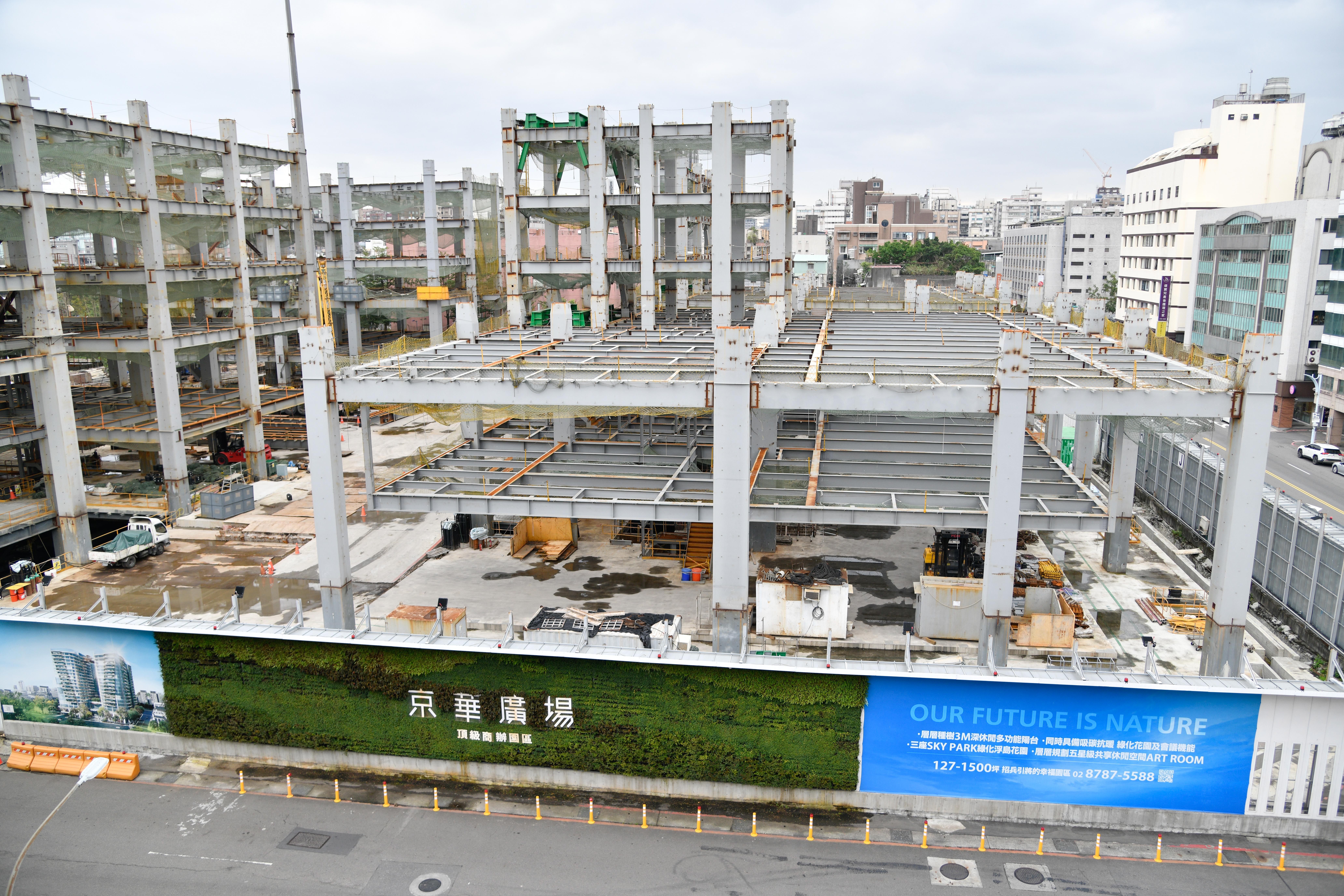 北市都發局證實，鼎越開發公司9日已正式遞件申請變更設計，容積率從840％改為728％。（本刊資料照）