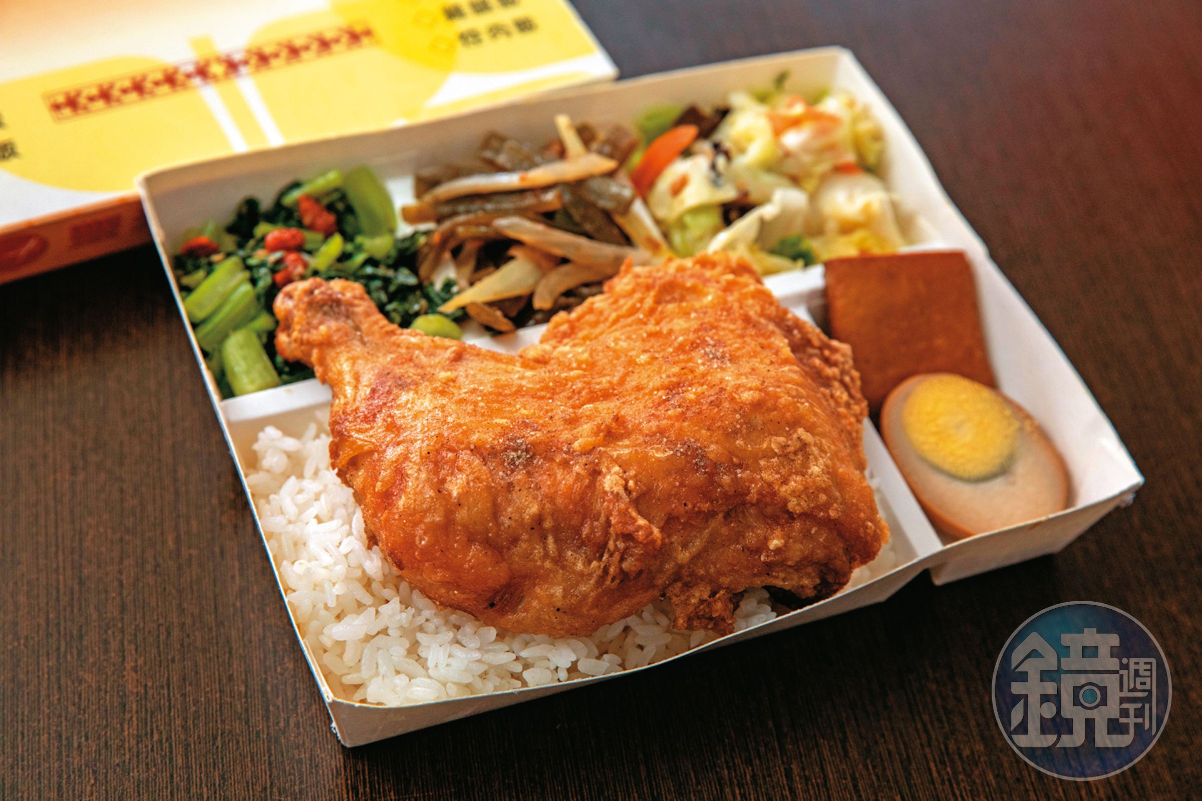 豐米一代店便當菜色選擇較為傳統。（雞腿便當115元／個，內湖成功店）