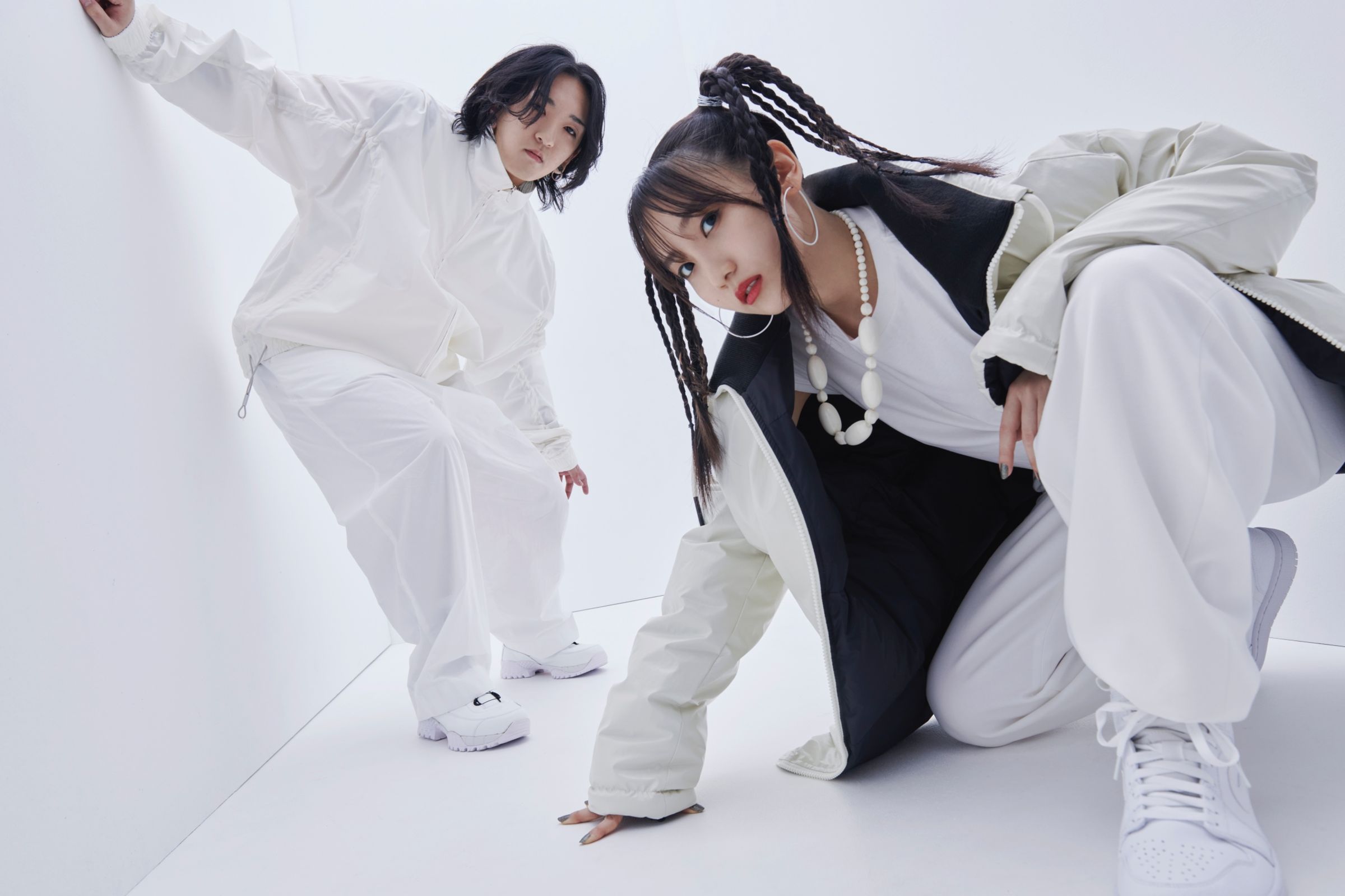 日本人氣天團YOASOBI將於明年1月21日在新北ZEPP NEW TAIPEI開唱。(好玩國際文化提供)