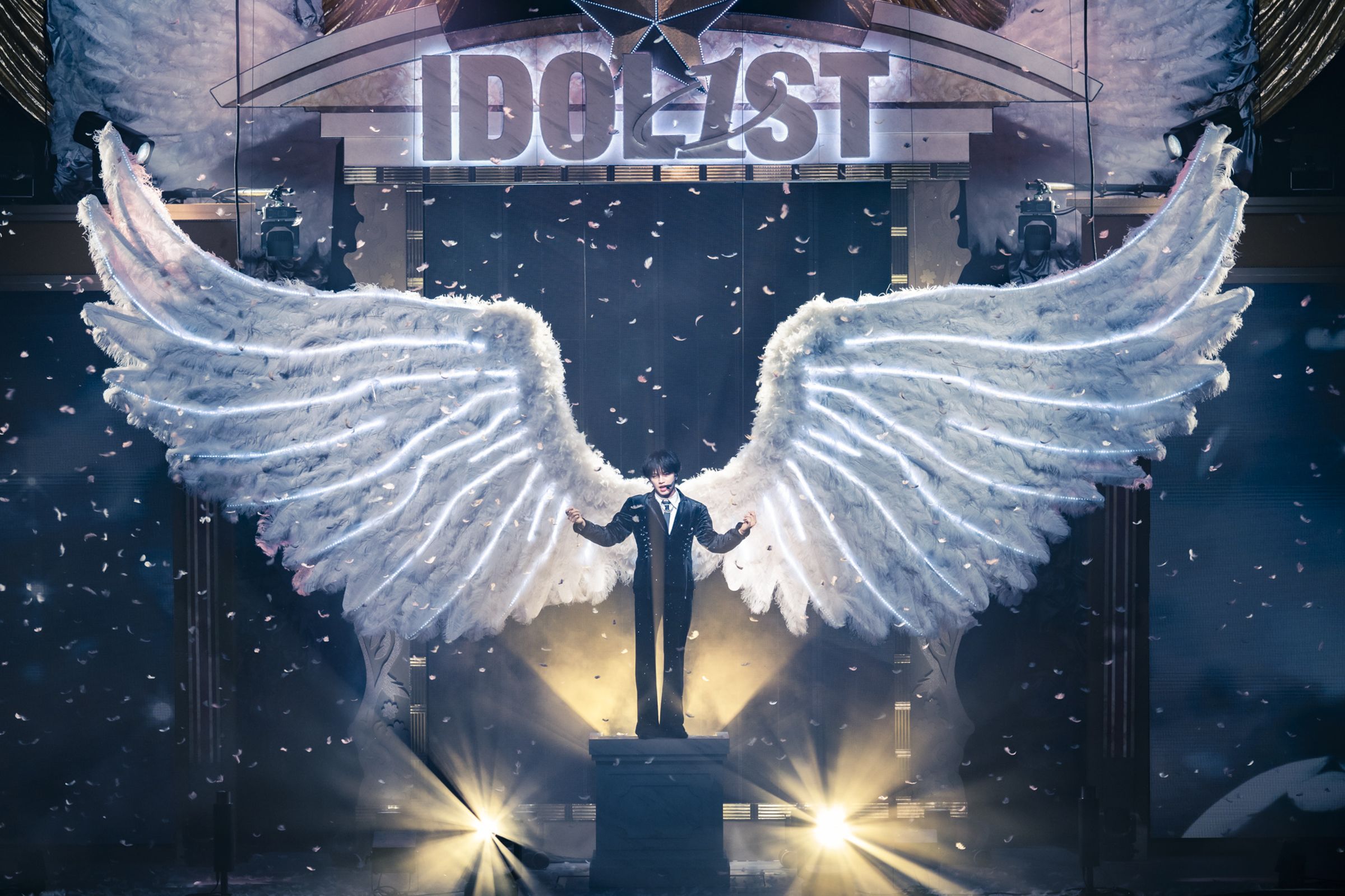 中島健人於《"IDOL1ST 中島健人" LIVE TOUR 2026》東京最終場登台演出，完成10座城市、27場日本巡演。（田中聖太郎 SEITAROU TANAKA攝影、大鴻藝術提供）