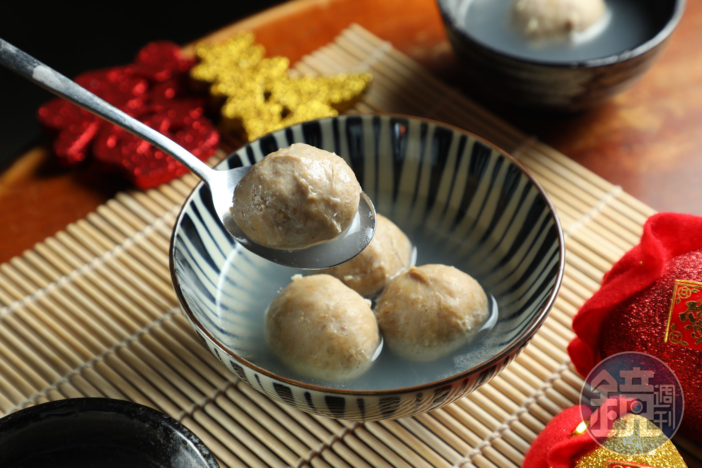 今年林家與新竹海瑞貢丸合作推出新品「烏魚子貢丸」。(300元/包,300公克)