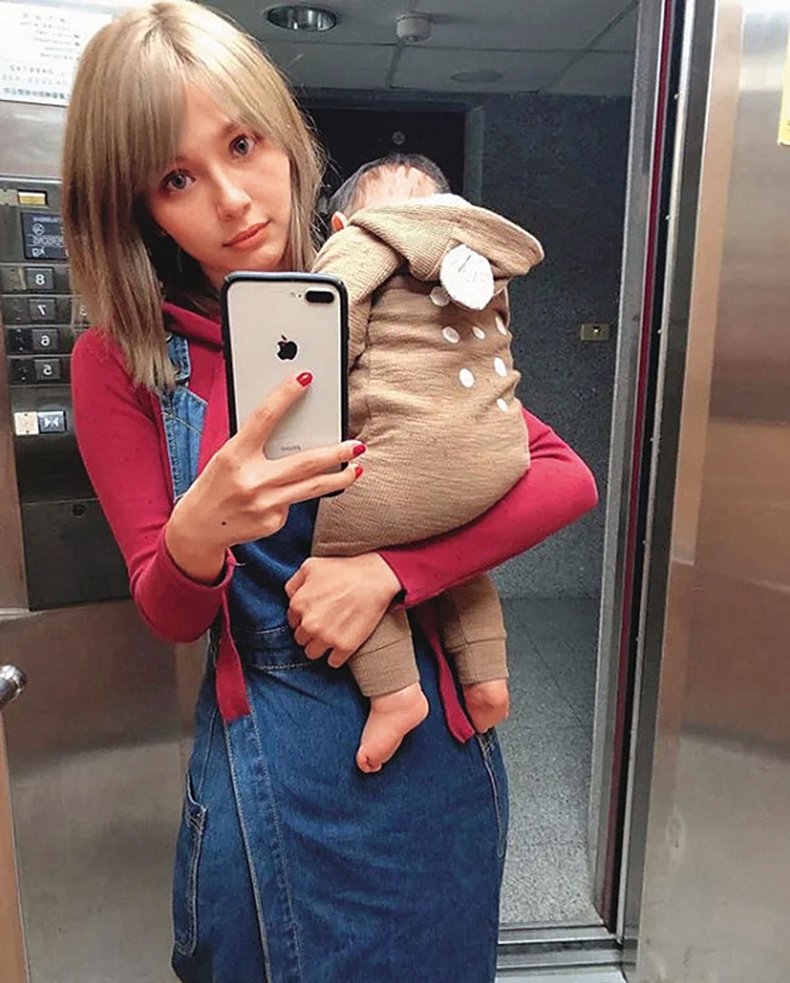 Toyz在和篠崎泫鬧緋聞之際，身邊又出現新歡辣模榕榕子，對方是三寶媽，卻為他拋家棄夫。（翻攝自古榕榕IG）