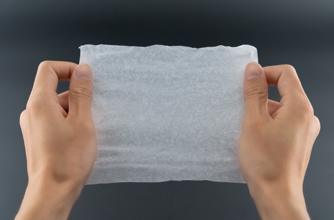 英國衛生安全局提醒，部分濕紙巾產品可能含有伯克氏菌，建議民眾檢查家中產品並停止使用。（示意圖/東方IC）