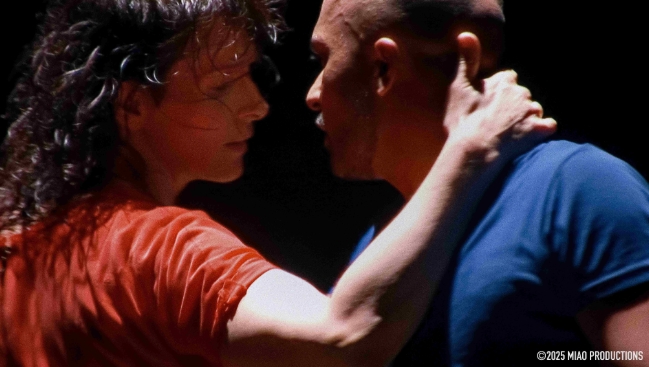 奧斯卡影后茱麗葉畢諾許首度執導《與畢諾許共舞》，呈現挑戰身體極限的創作歷程。（台北電影節提供）