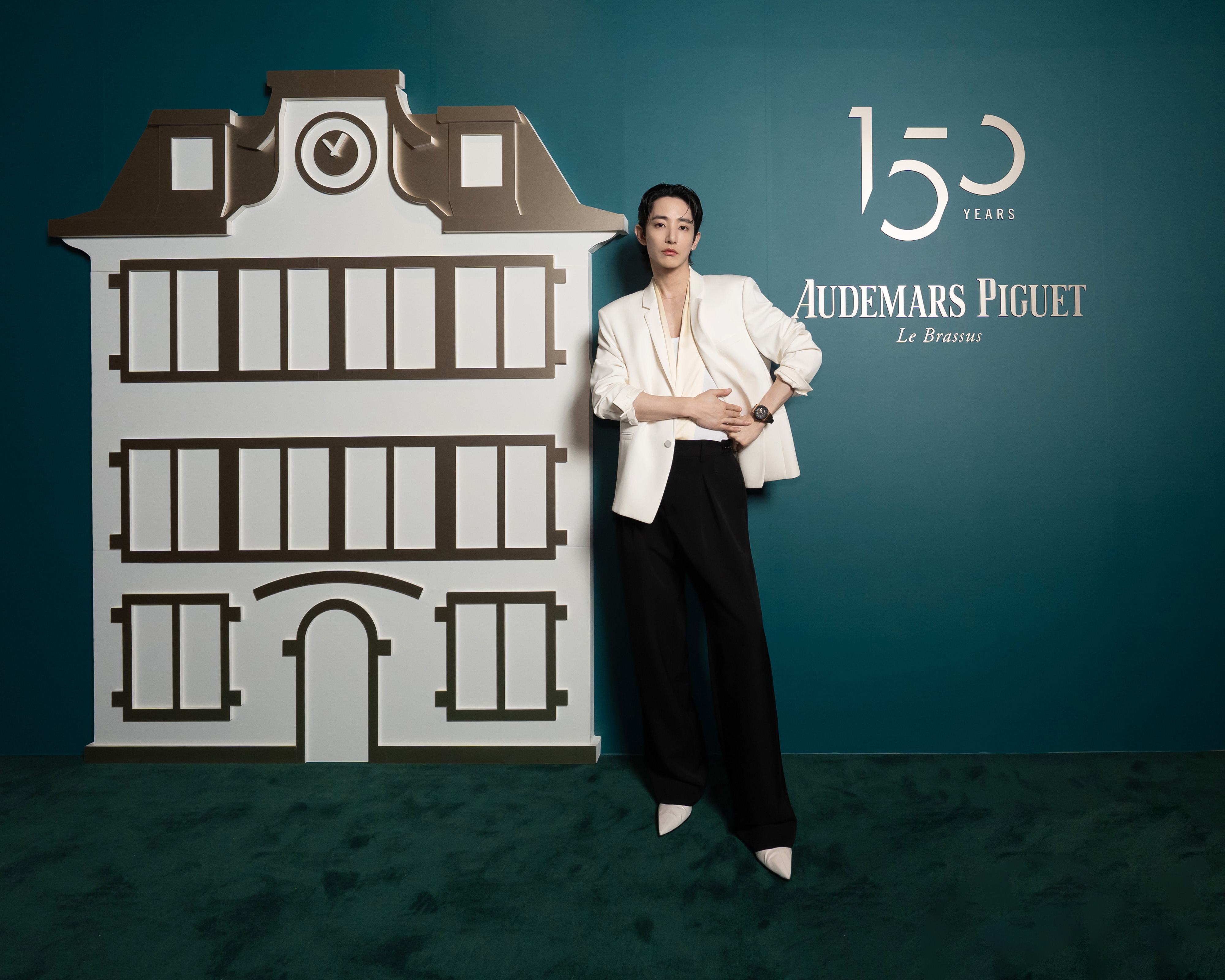 李洙赫以品牌好友身份出席愛彼Audemars Piguet 150週年慶典《Royal Oak Offshore Sunset Party》 。（Audemars Piguet提供）