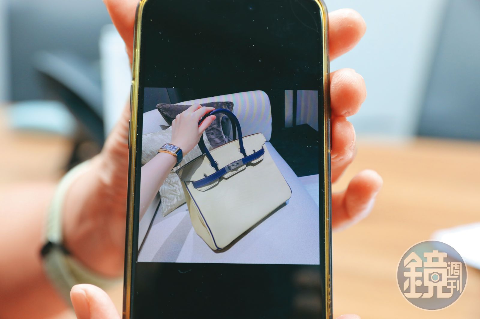 宋女秀出王文洋送她的愛馬仕名包