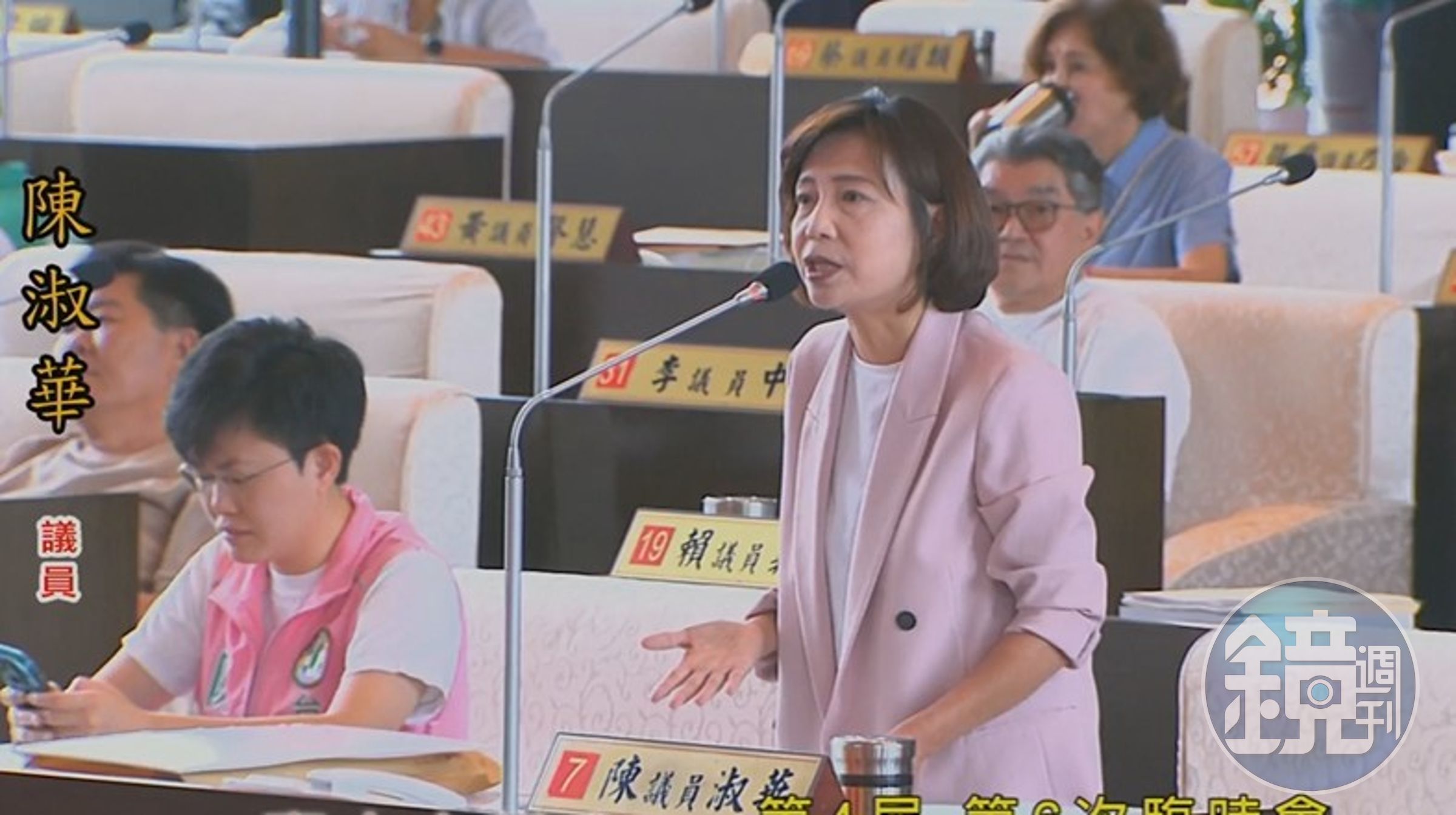市議員陳淑華對新光三越復業提出質疑。