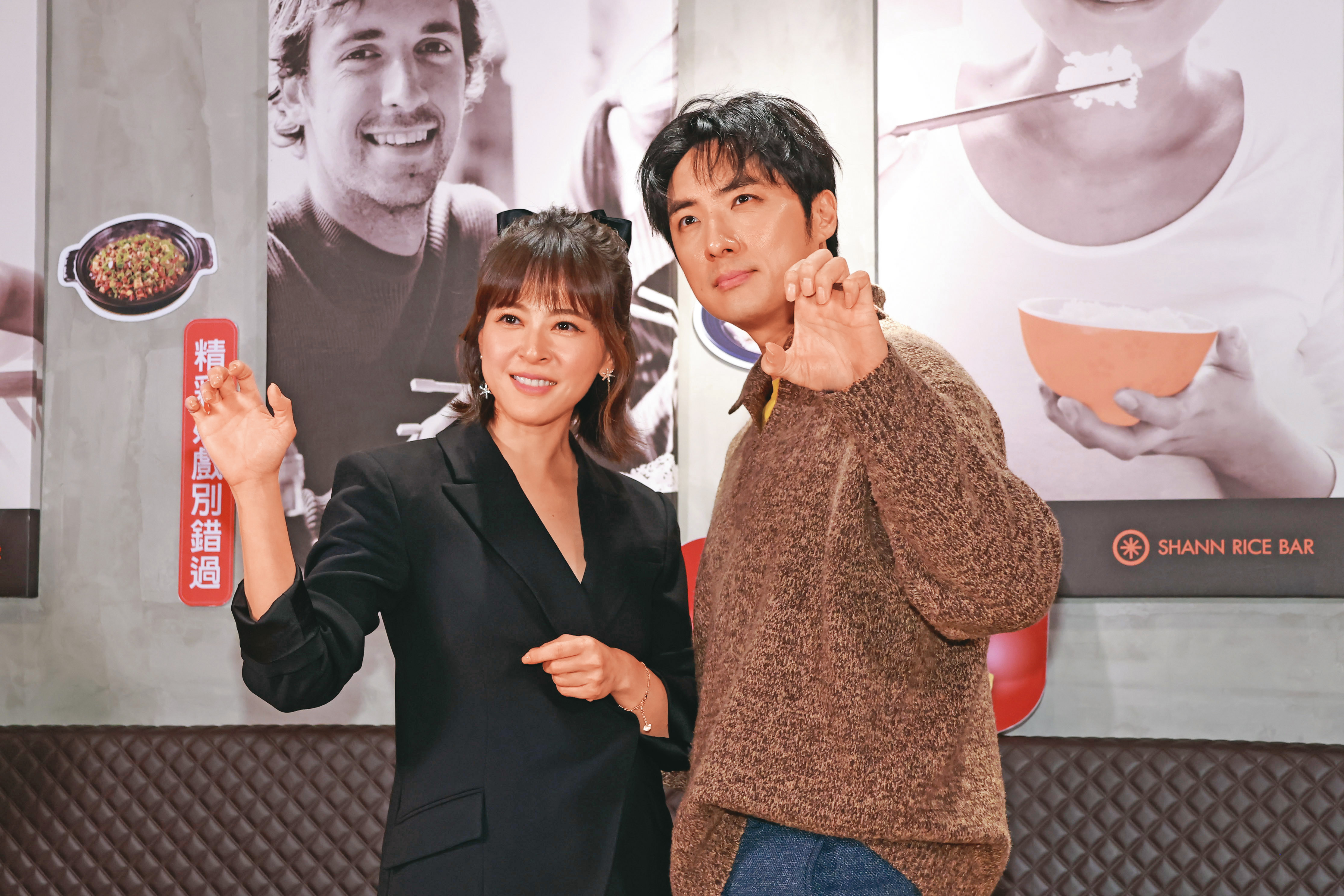 蘇晏霈（左）和李運慶（右）首度在《豆腐媽媽》中合作，扮演怨偶。（鏡報提供）