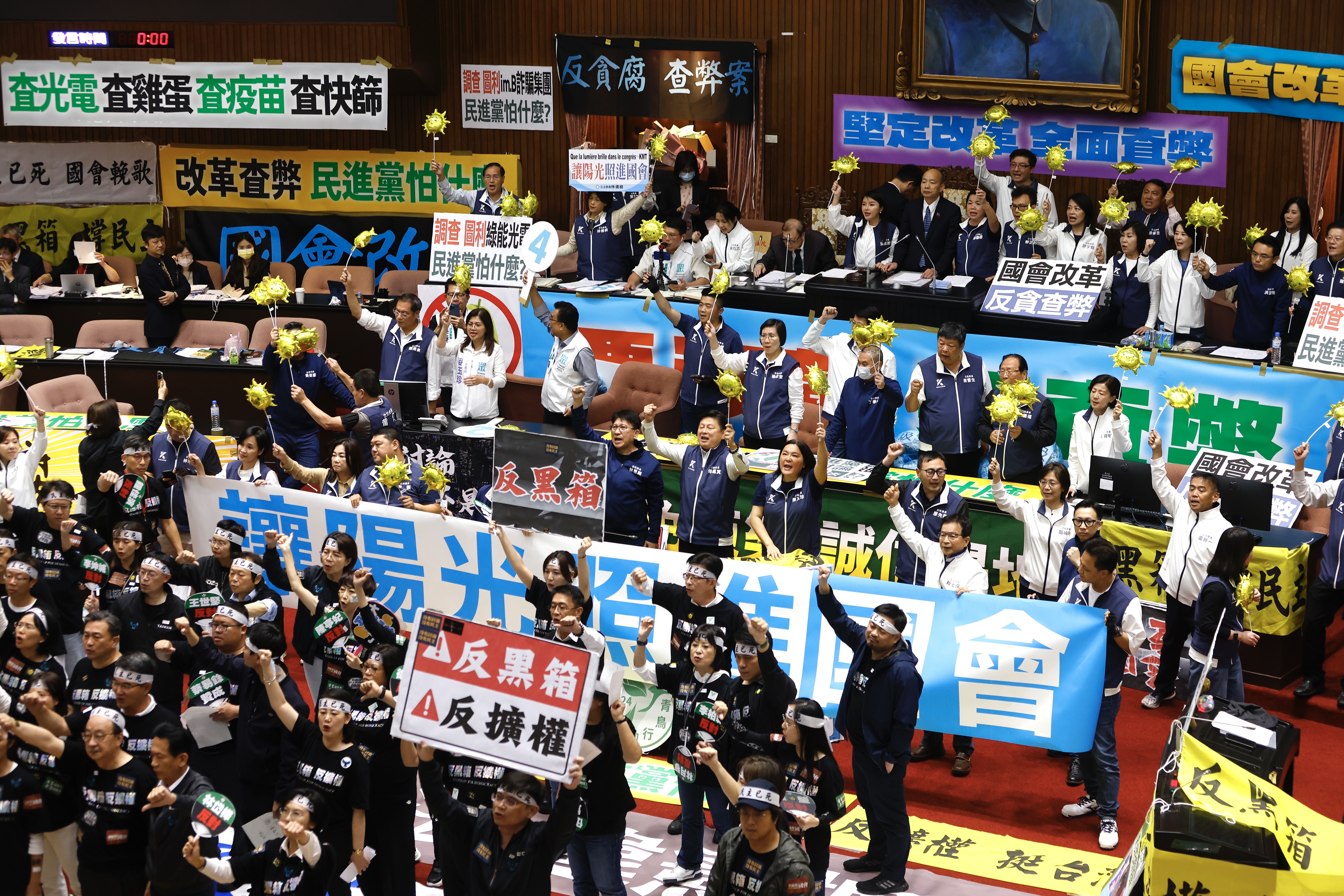 立院上月通過國會職權修法案，行政院今日提出覆議，引起外商憂心。（本刊資料照）