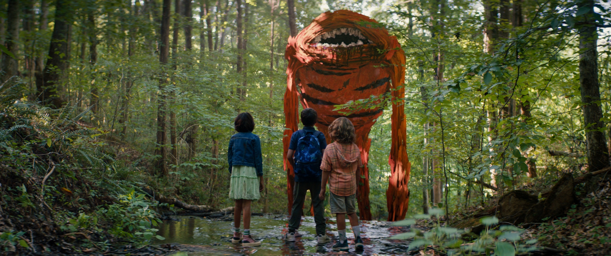 這隻漫步在樹林的怪物看起來有點眼熟，居然是小孩子的塗鴉變成的。（車庫娛樂提供）