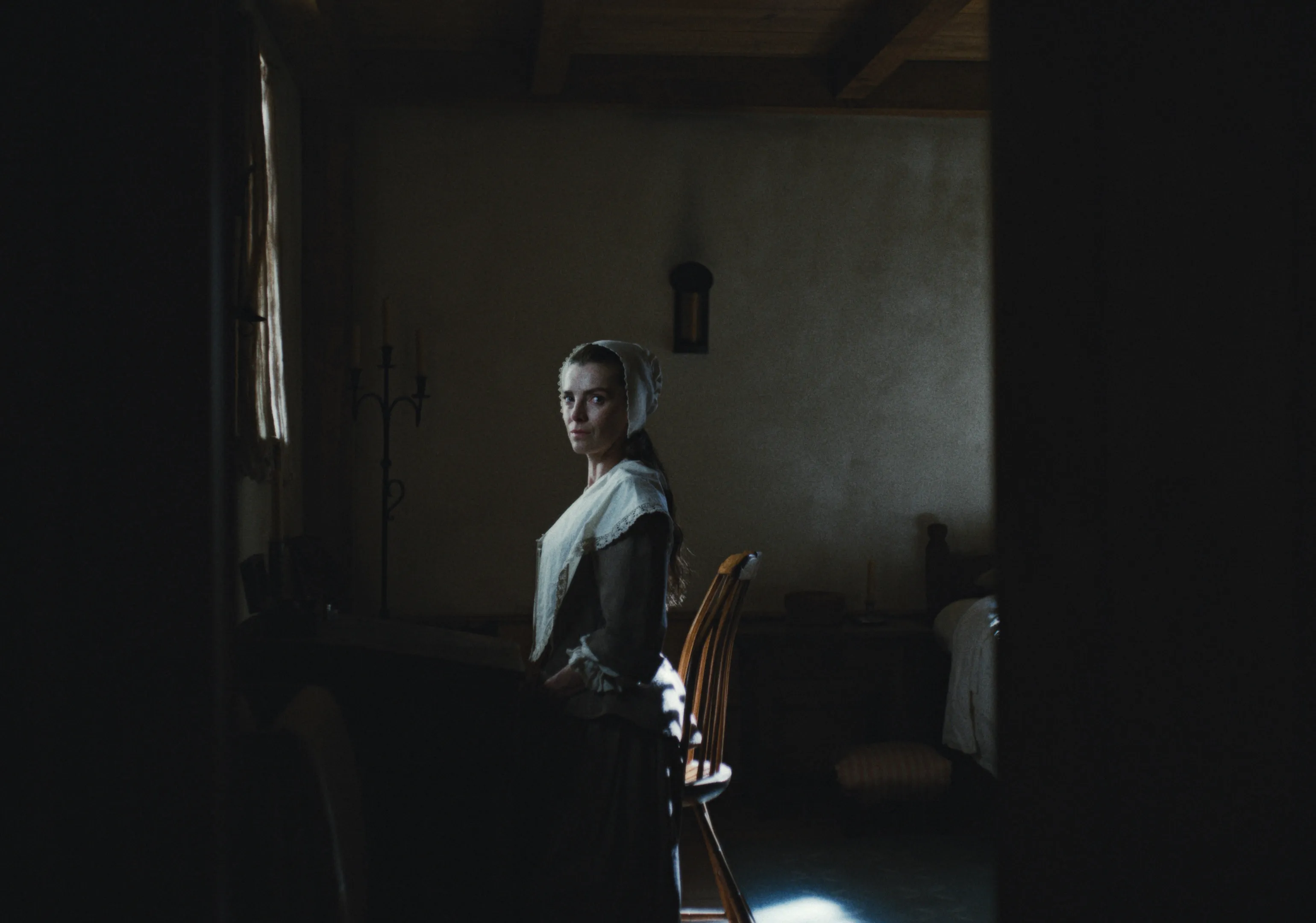 貝蒂吉爾平（Betty Gilpin）客串演出Apple TV《寡婦灣》，雙雙都獲獎。（Apple TV提供）