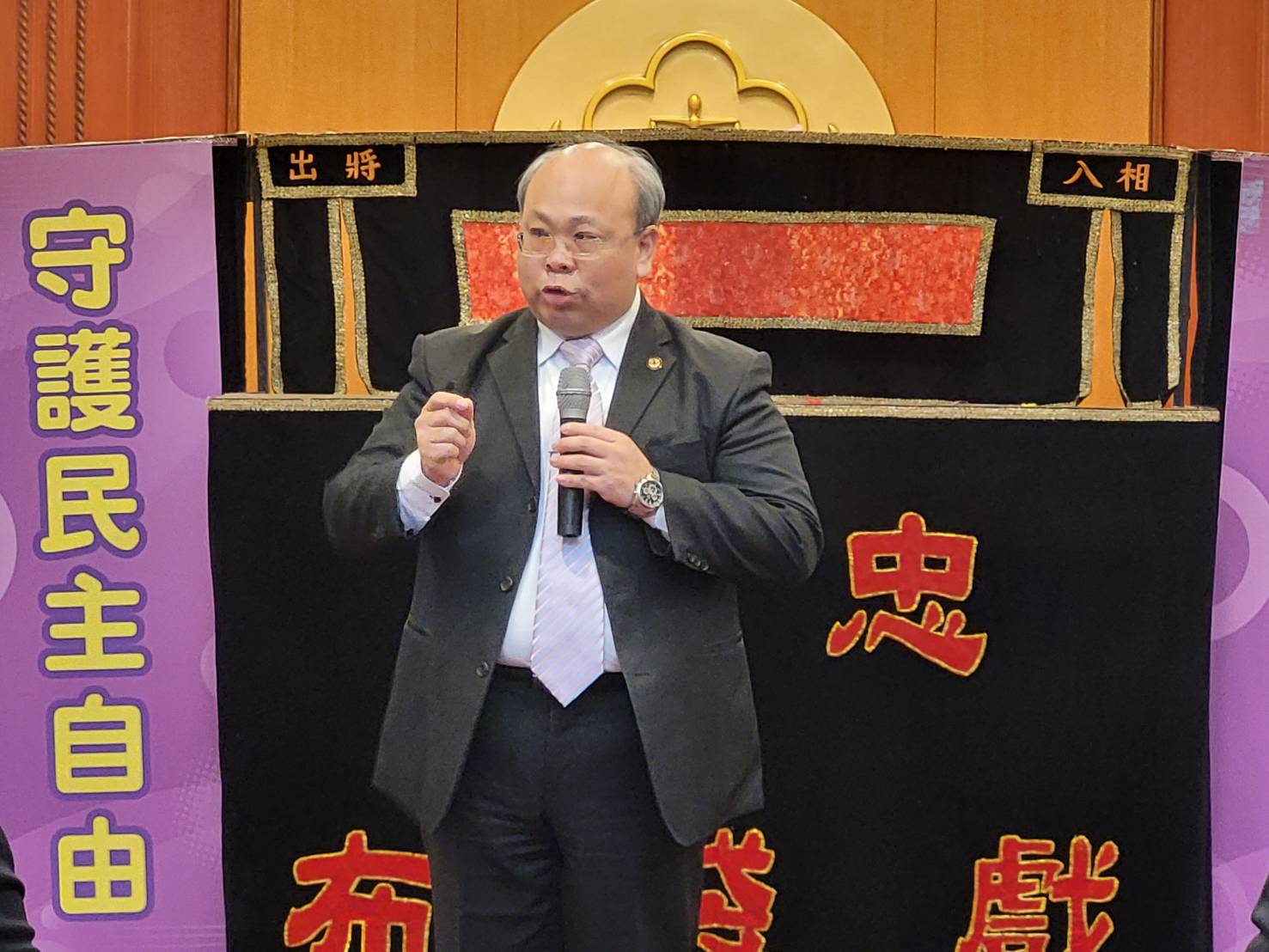中選會副主委陳朝建出席「反賄選逗陣來、反介選為將來」宣示記者會。
