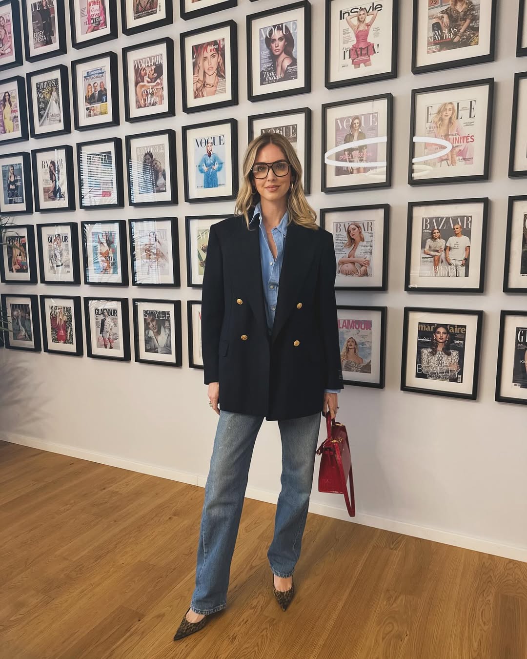 法拉格尼在事業巔峰時，曾登上多本時尚雜誌封面。（翻攝chiaraferragni IG）