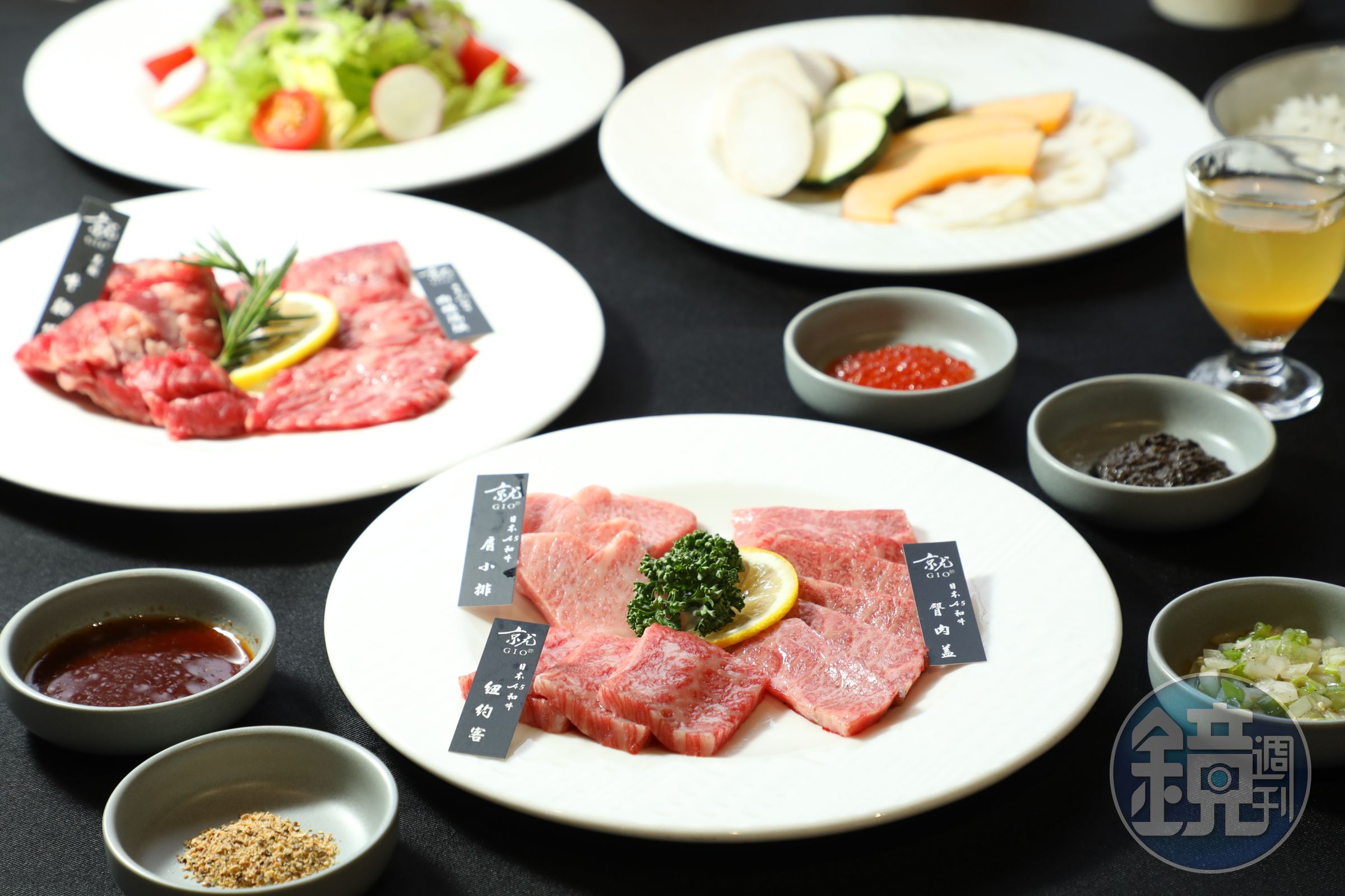 來自北海道的就GIO日式燒肉主打頂級A5和牛,如今九九峰也能嘗到「和牛個人套餐」。(990元/套)
