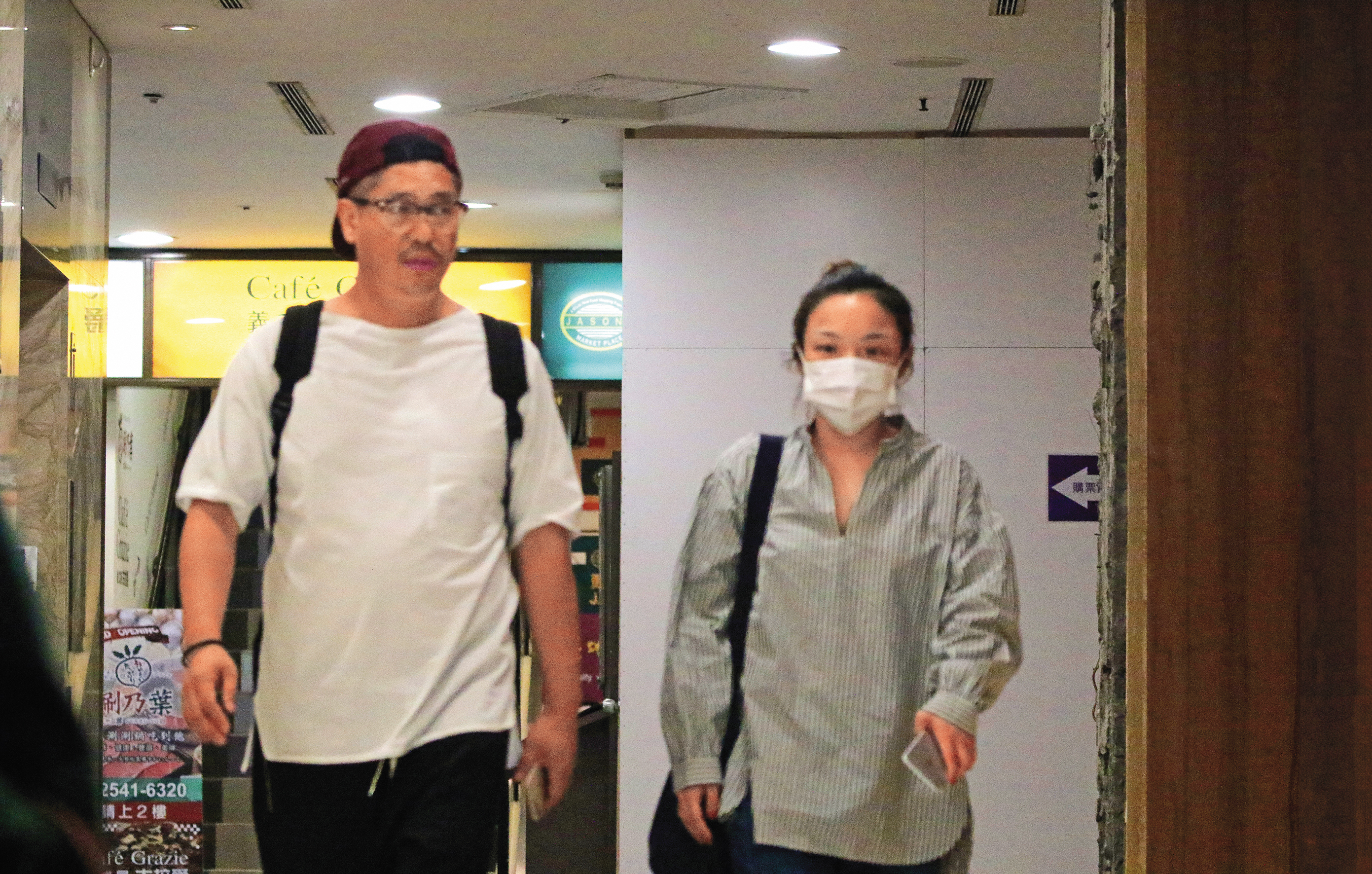 本刊2016年拍到徐佳瑩（右）、比爾賈（左）婚前約會，當時竟有網友在社群洗版，放話兩人已情變。