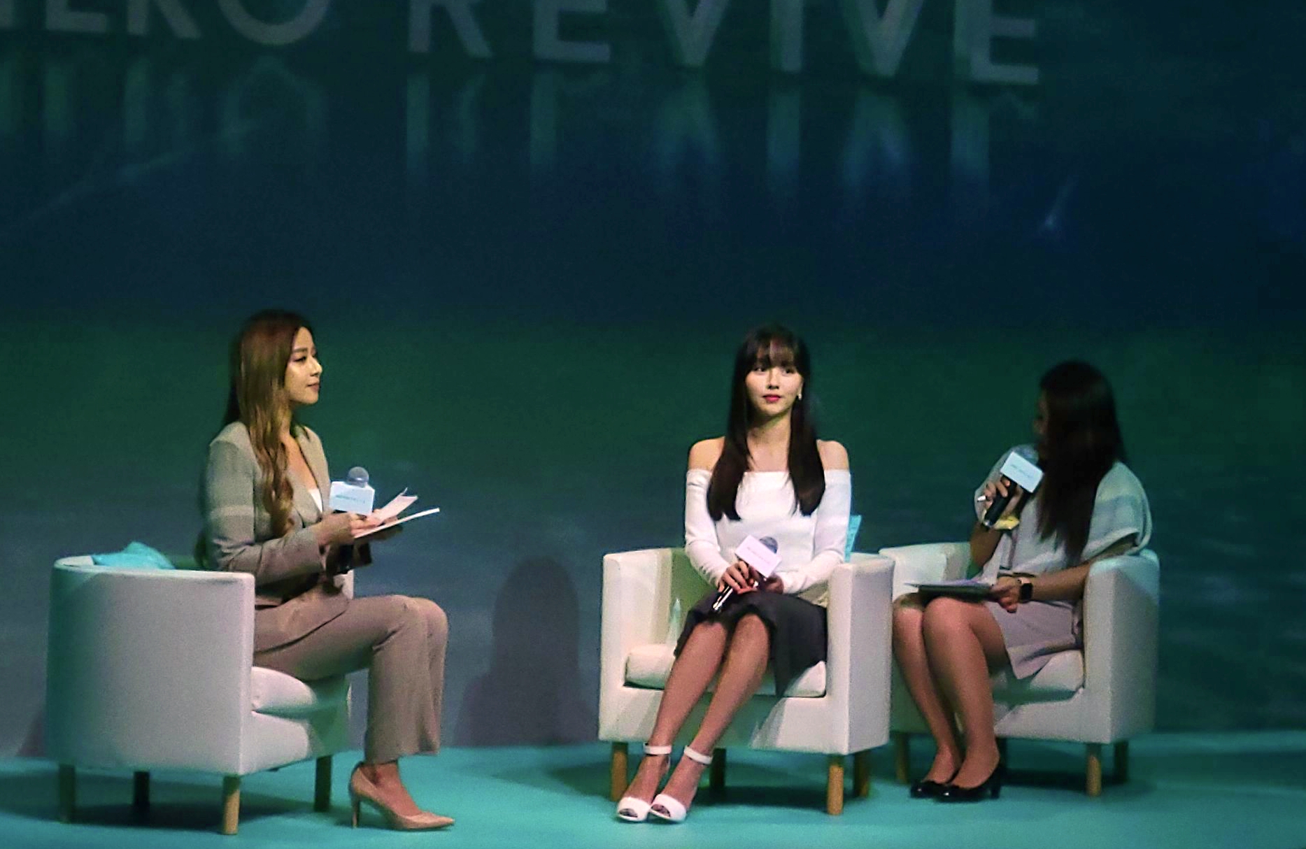 金所泫（中）來台出席醫美活動。