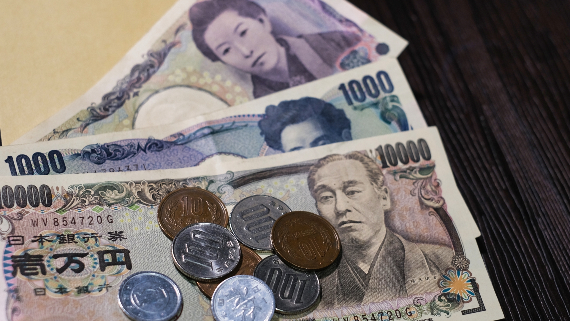 針對日幣換算台幣匯率，除了除5以外，網友發現還有另一種乘2方式，討論相當熱烈，圖為示意圖。（翻攝自PhotoAC圖庫）