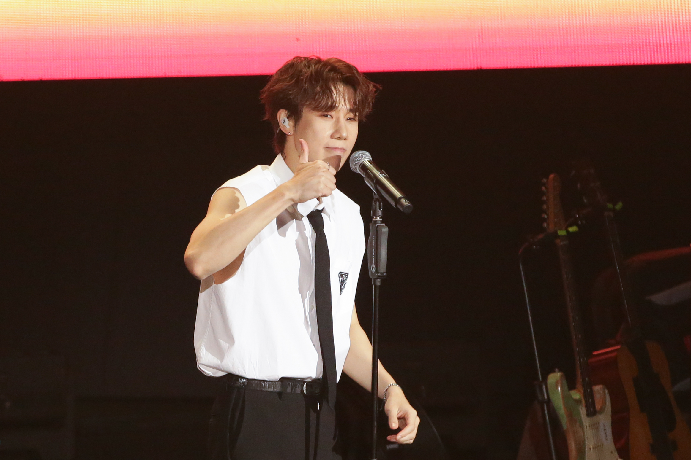 8月17日是INFINITE粉絲Inspirit Fanclub成立13週年紀念日，他感謝粉絲不變的支持，「以後也拜託大家繼續支持囉。」