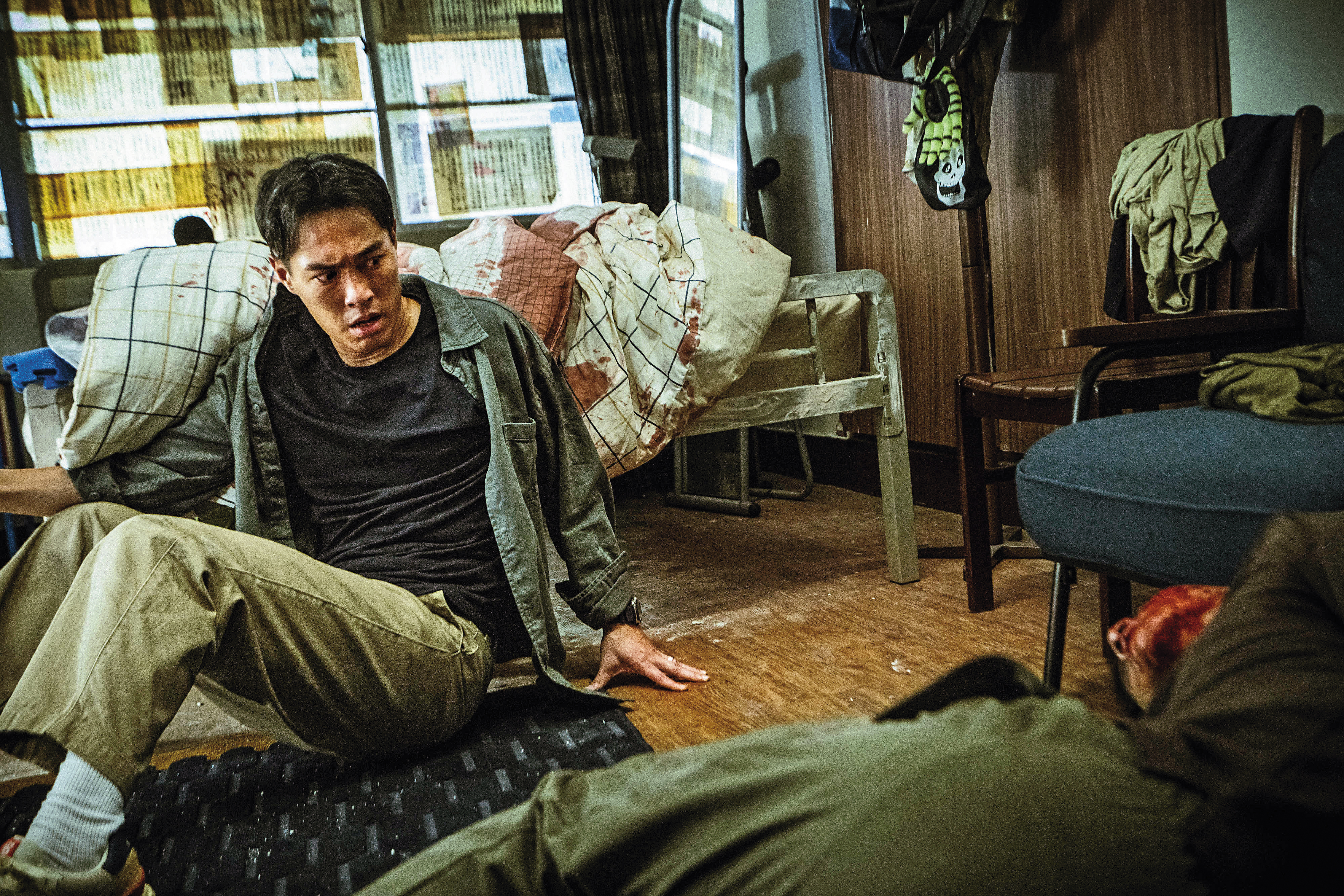 楊祐寧飾演的VR遊戲設計師在工作中意外接觸到恐怖邪靈，家庭陷入危機。 （天予電影提供）