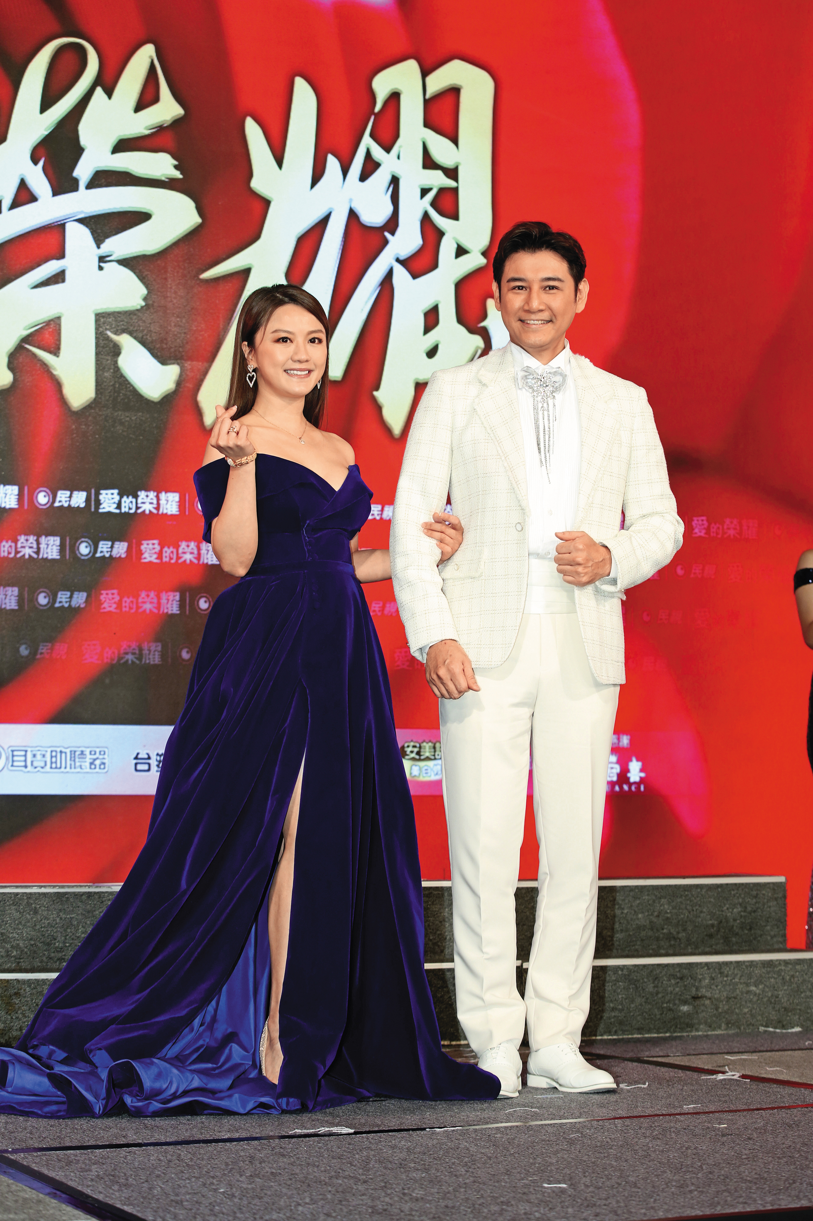 苗真(左)在民視上一檔《愛的榮耀》和陳熙鋒(右)演出夫妻,但戲分不多。
