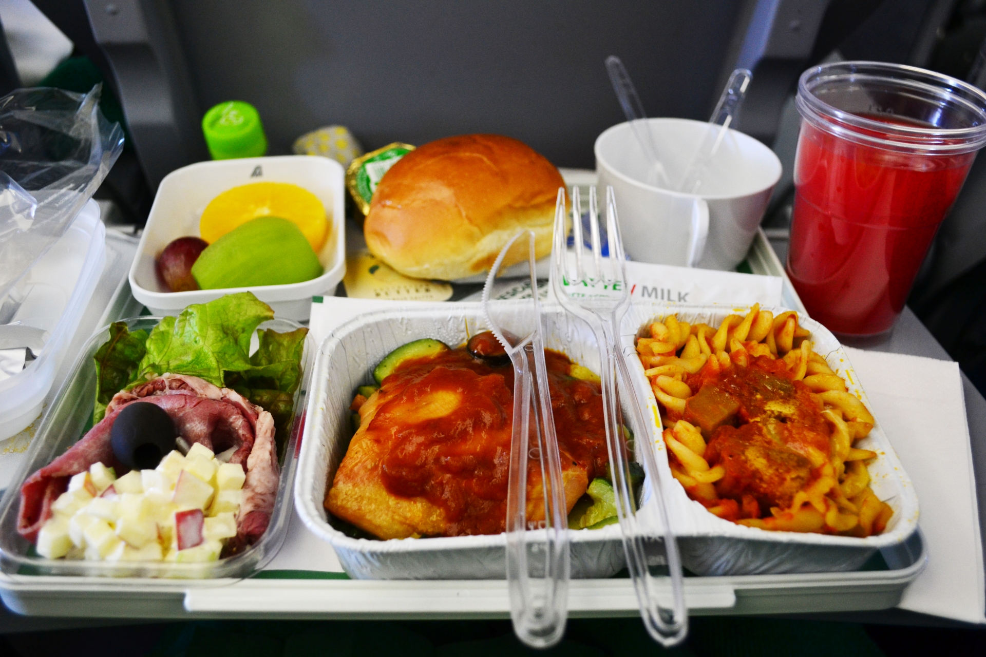 她搭飛機改訂「一套餐」視覺味覺雙享受　網認證：還有哈根達斯