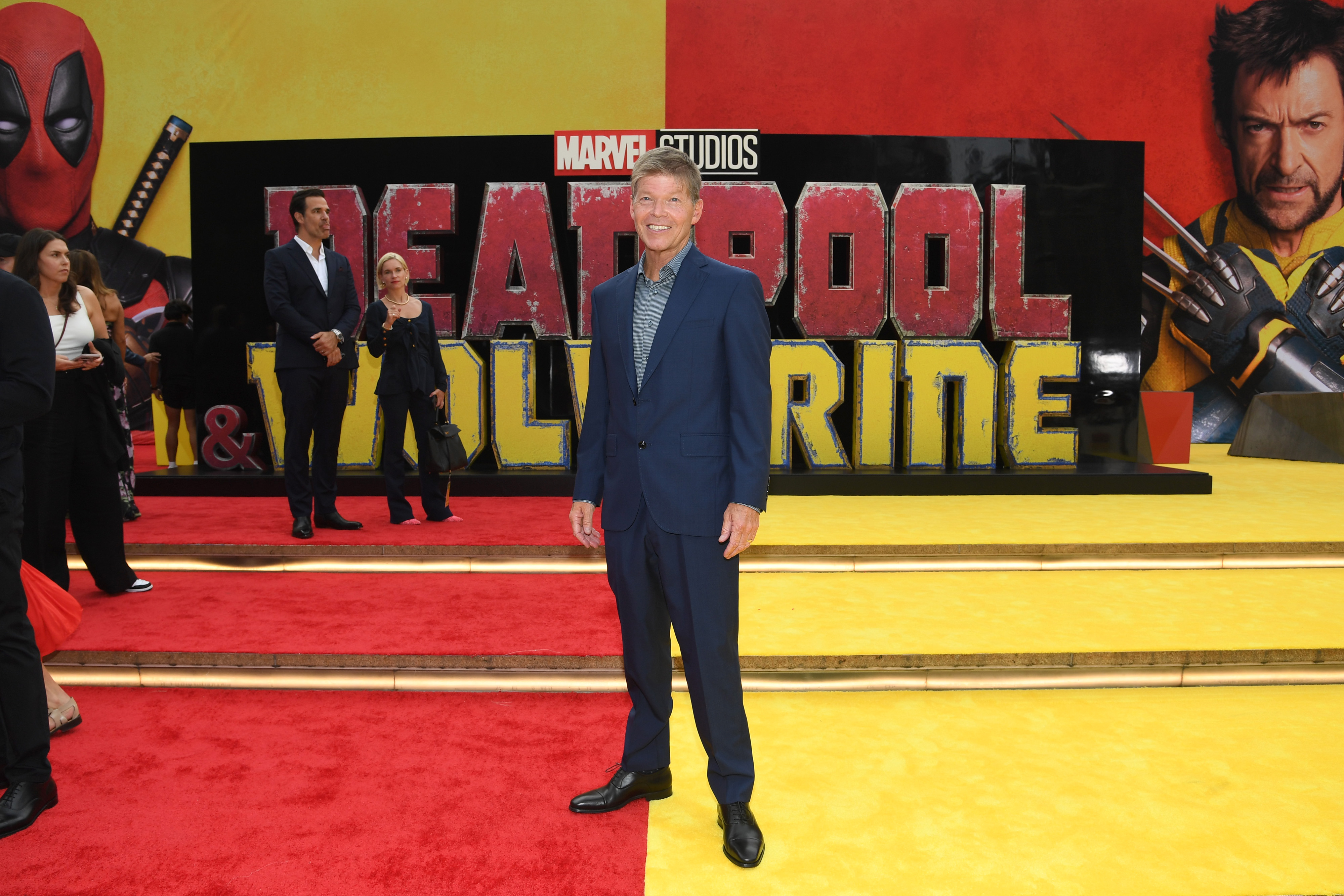 《死侍》漫畫原著作者羅布利菲爾德，去年參加了《死侍與金鋼狼》的紐約首映，但覺得自己不再受歡迎了，更揚言以後不再跟漫威合作。（漫威影業提供）