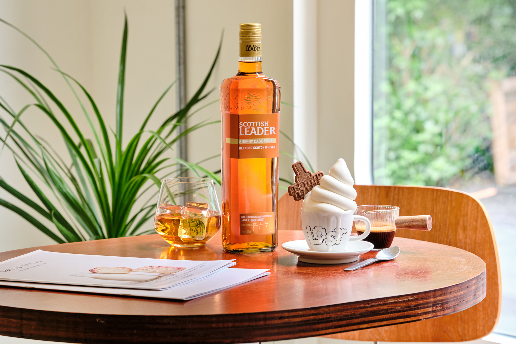 人氣早午餐店LOST and Found推出大人版的愛迷酒酒Affogato，冰淇淋加咖啡威士忌滋味好迷人。