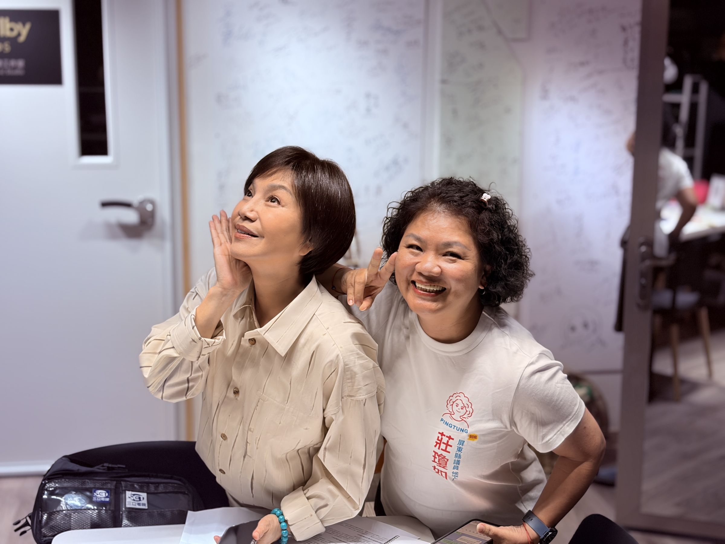 唐美雲一路看著莊瓊如從演員做到編導及劇團行政，笑稱她不管做什麼都會整個人投入。（莊瓊如提供）