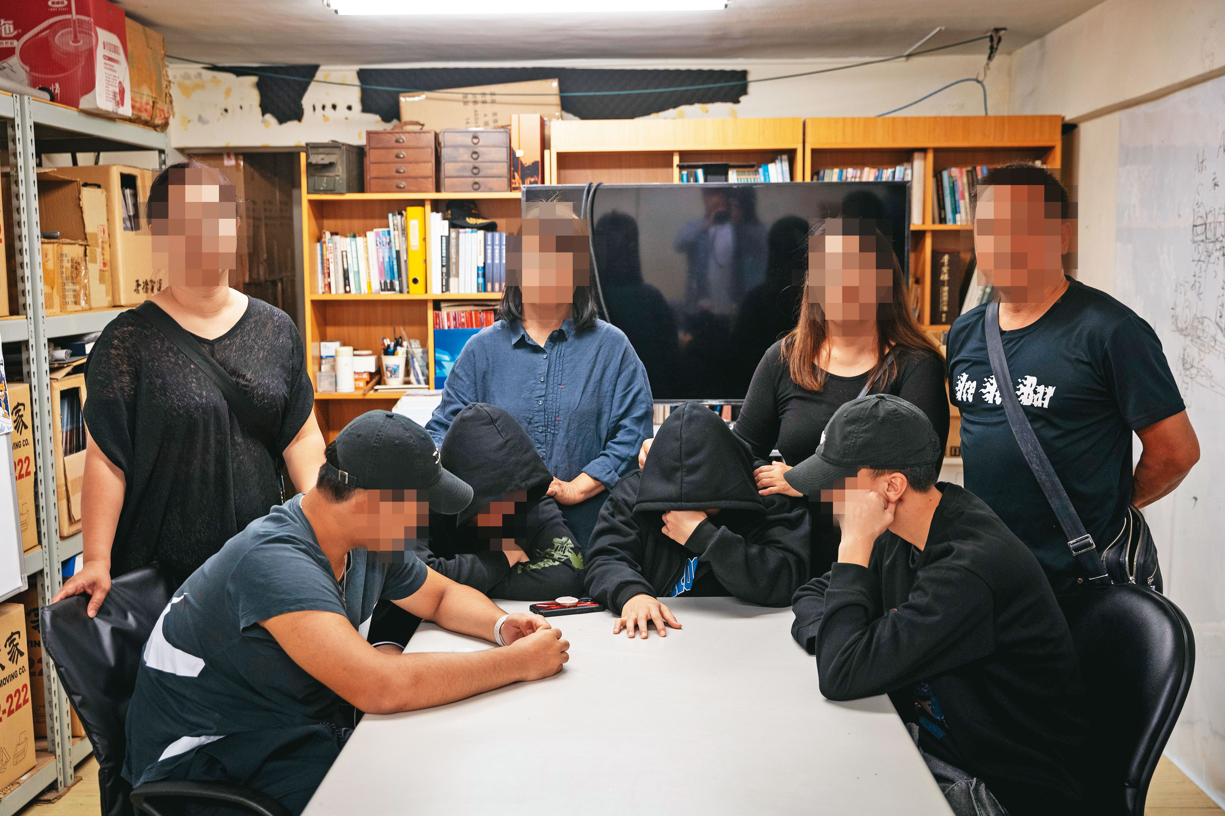 多名球員及家長出面指控邵之雋霸凌，並提供邵辱罵球員的錄音檔佐證。