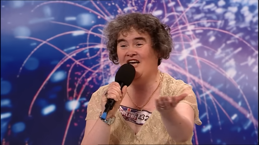 蘇珊2009年參加《英國達人秀》，一鳴驚人。（翻攝Got Talent Global YouTube頻道）