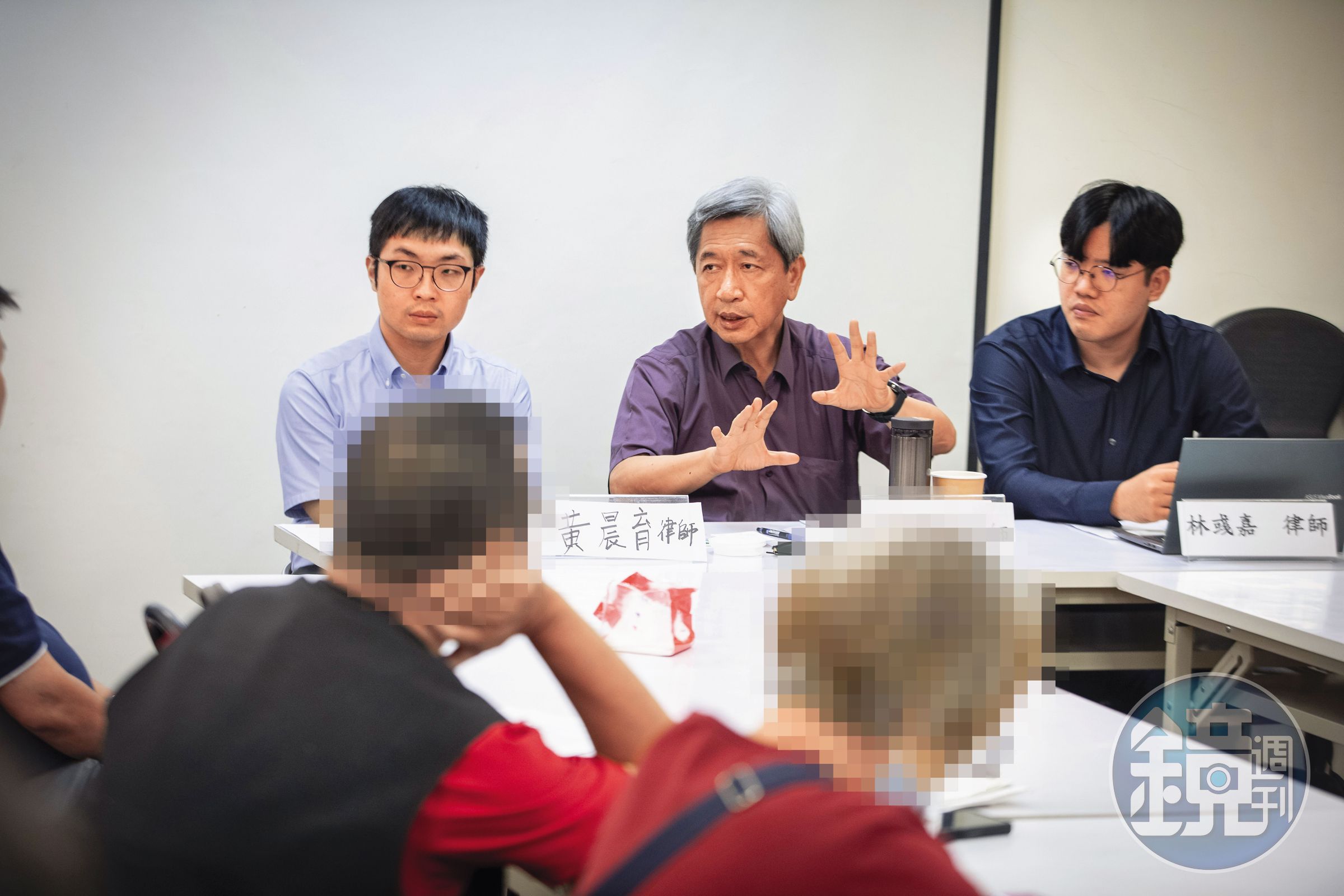 來自救會求助者，每位債務人可分配到1位律師單獨免費諮詢。